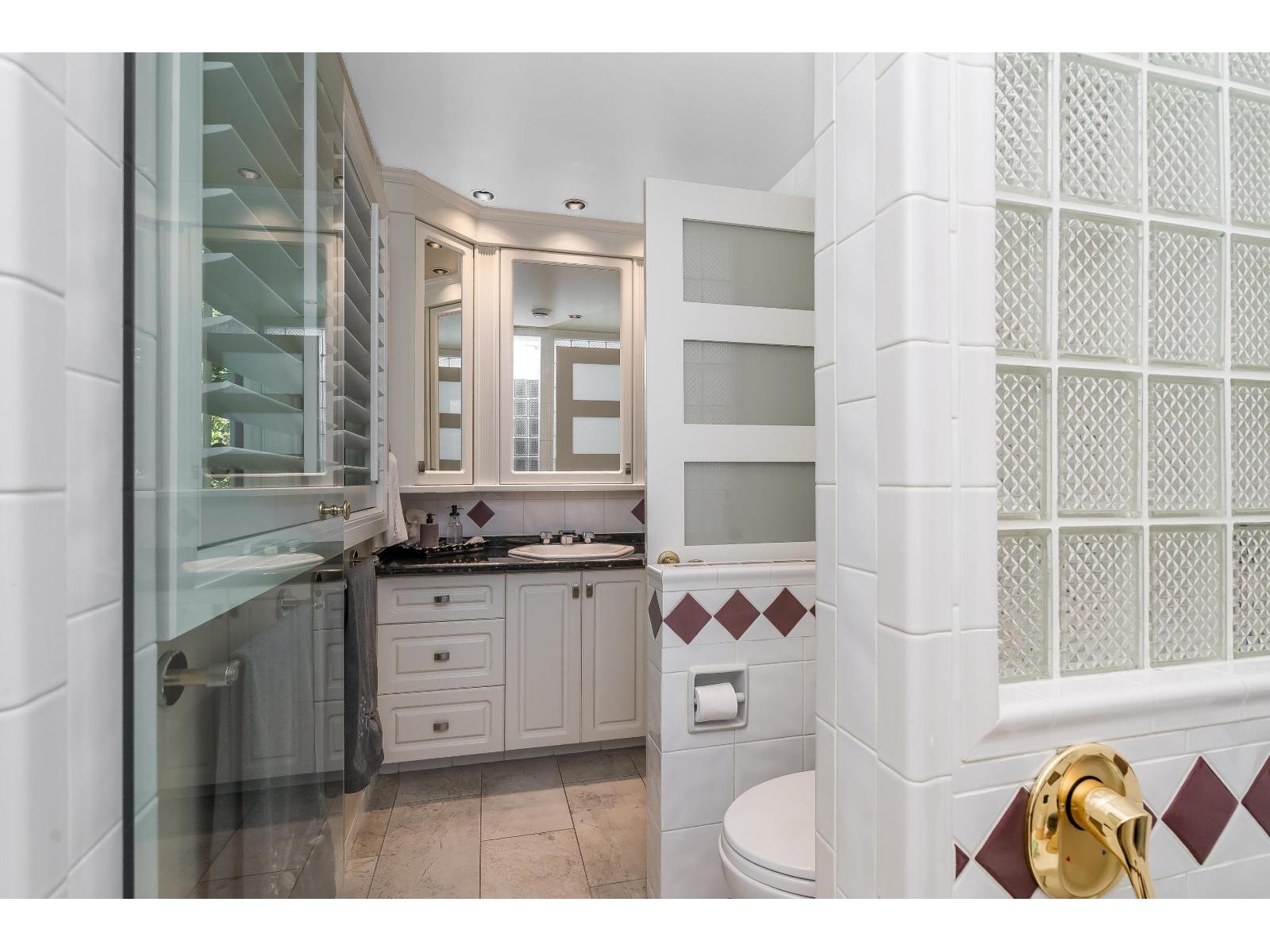 14042 28 Avenue, Surrey, British Columbia  V4P 2C8 - Photo 11 - R3064122