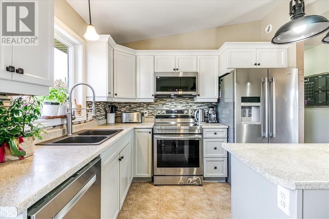 2753 Fleetwood, Azilda, Ontario P0M 1B0 - Photo 13 - 2125487