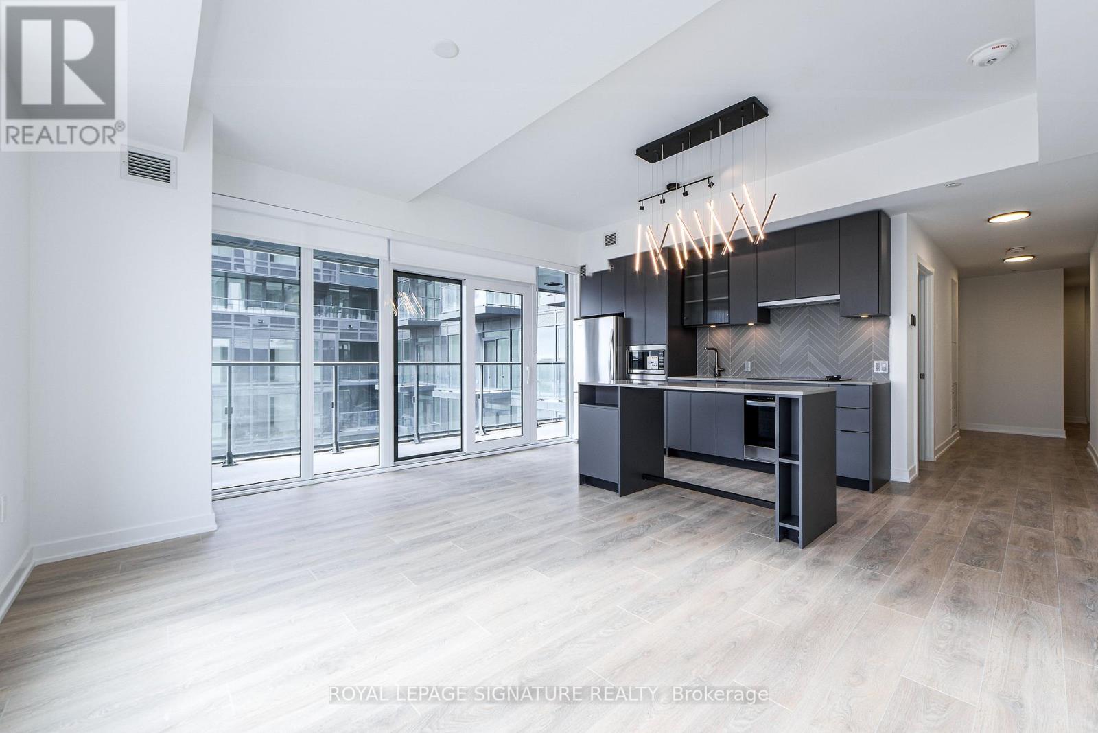 505 - 1037 The Queensway, Toronto, Ontario  M8Z 0H5 - Photo 2 - W12504582