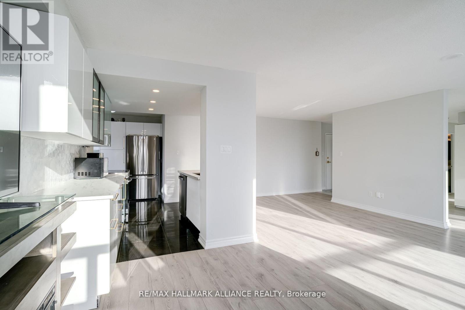 307 - 30 Malta Avenue, Brampton, Ontario  L6Y 4W6 - Photo 15 - W12504608