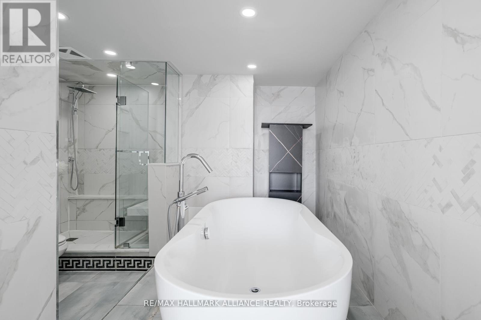 307 - 30 Malta Avenue, Brampton, Ontario  L6Y 4W6 - Photo 33 - W12504608