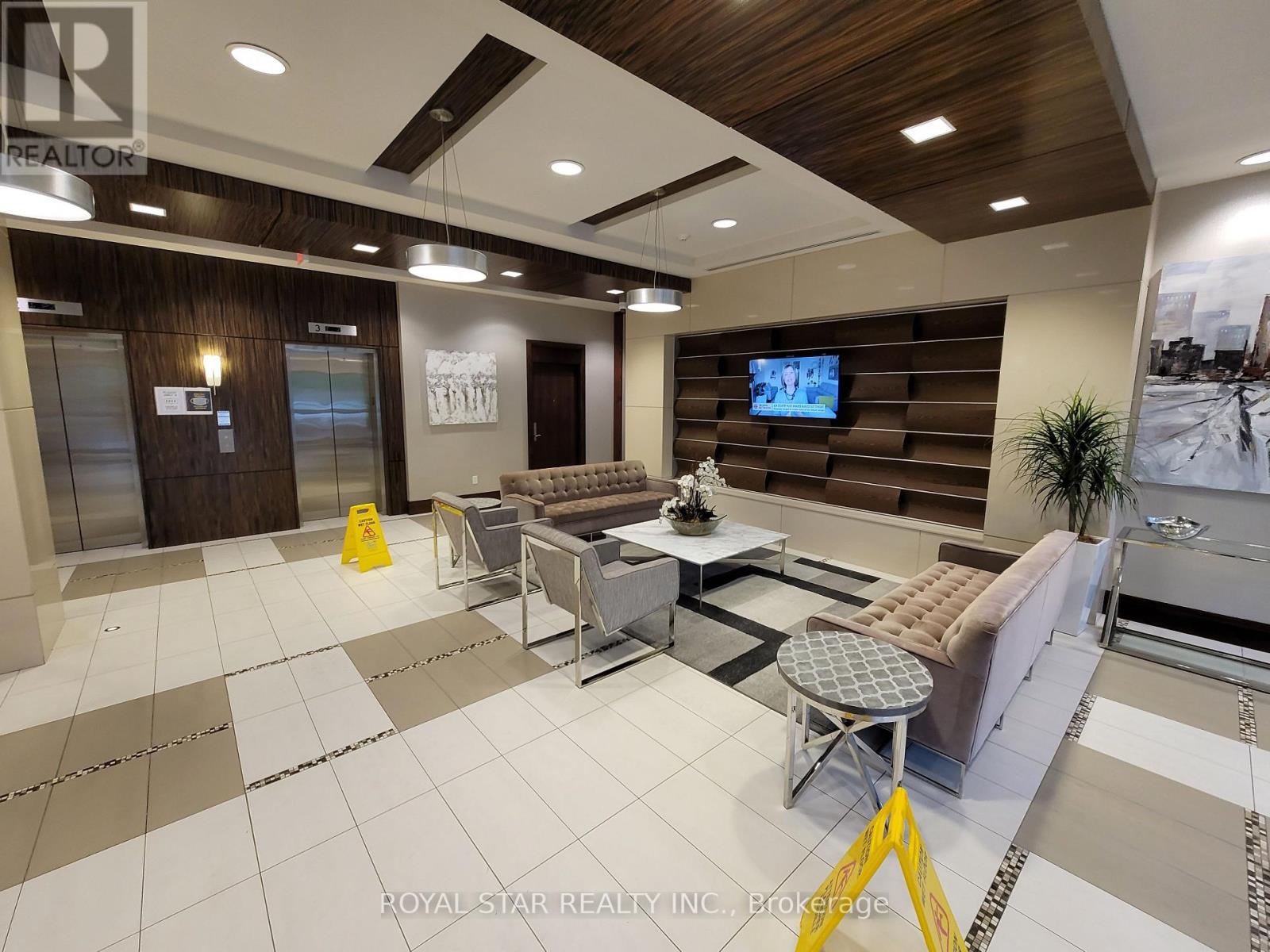 1807 - 339 Rathburn Road W, Mississauga, Ontario  L5B 0K6 - Photo 4 - W12504642