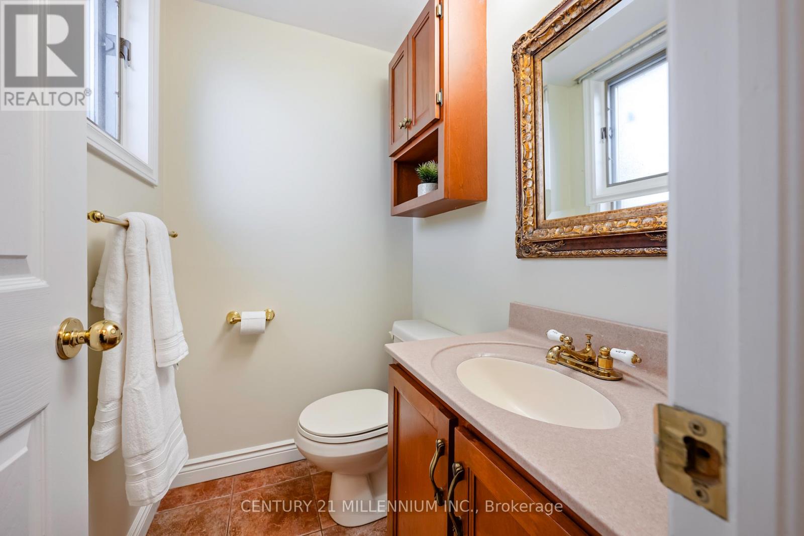 9 Erindale Avenue, Orangeville, Ontario  L9W 2V8 - Photo 10 - W12504706