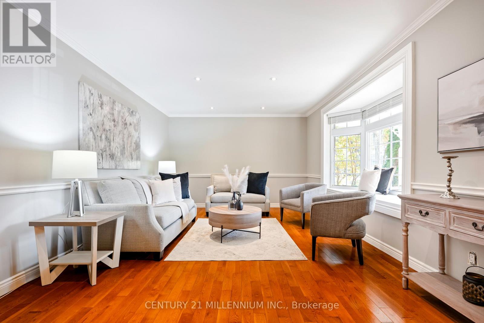 9 Erindale Avenue, Orangeville, Ontario  L9W 2V8 - Photo 5 - W12504706