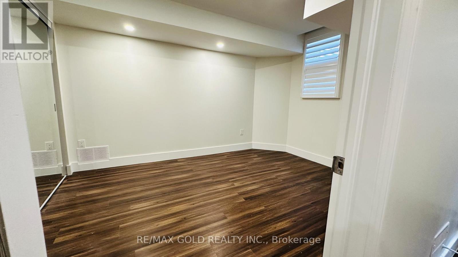 478 Cedric Terrace, Milton, Ontario  L9T 8P8 - Photo 6 - W12504716