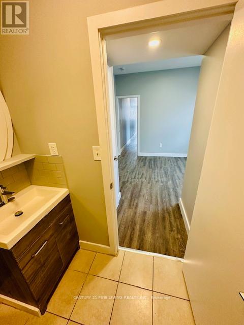 2029 Eglinton Avenue W, Toronto, Ontario  M6E 2K4 - Photo 22 - W12504718