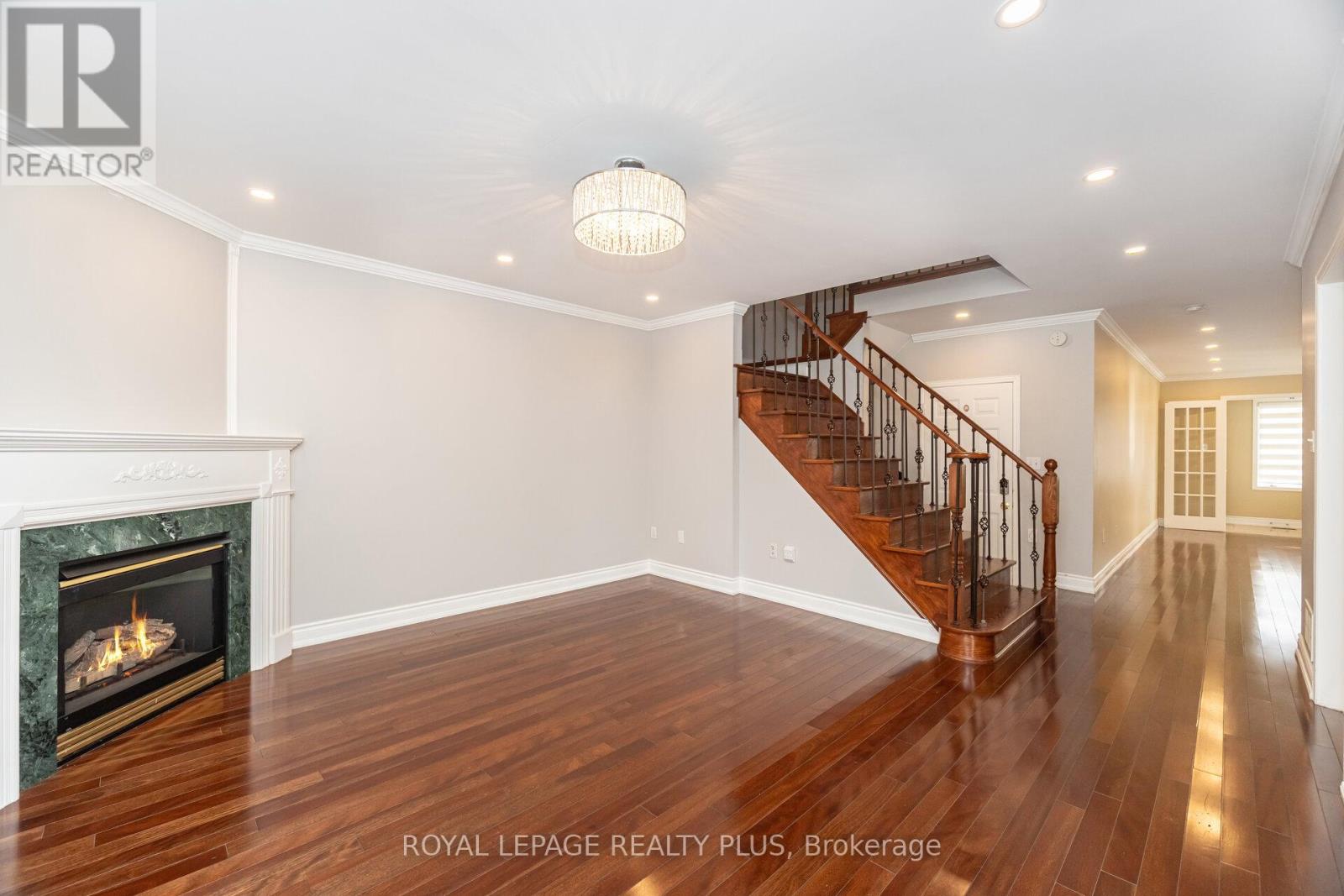 3673 Freeman Terrace, Mississauga, Ontario  L5M 6Z3 - Photo 11 - W12504726