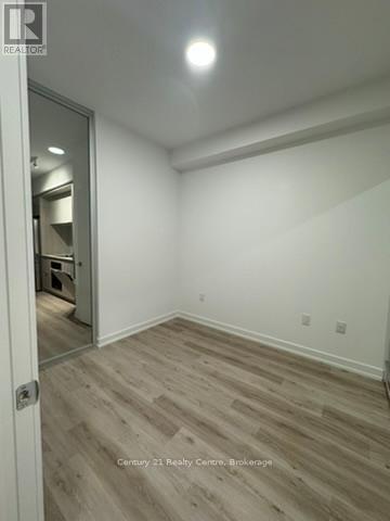 309 - 395 Square One Drive, Mississauga, Ontario  L5B 0P6 - Photo 8 - W12504746