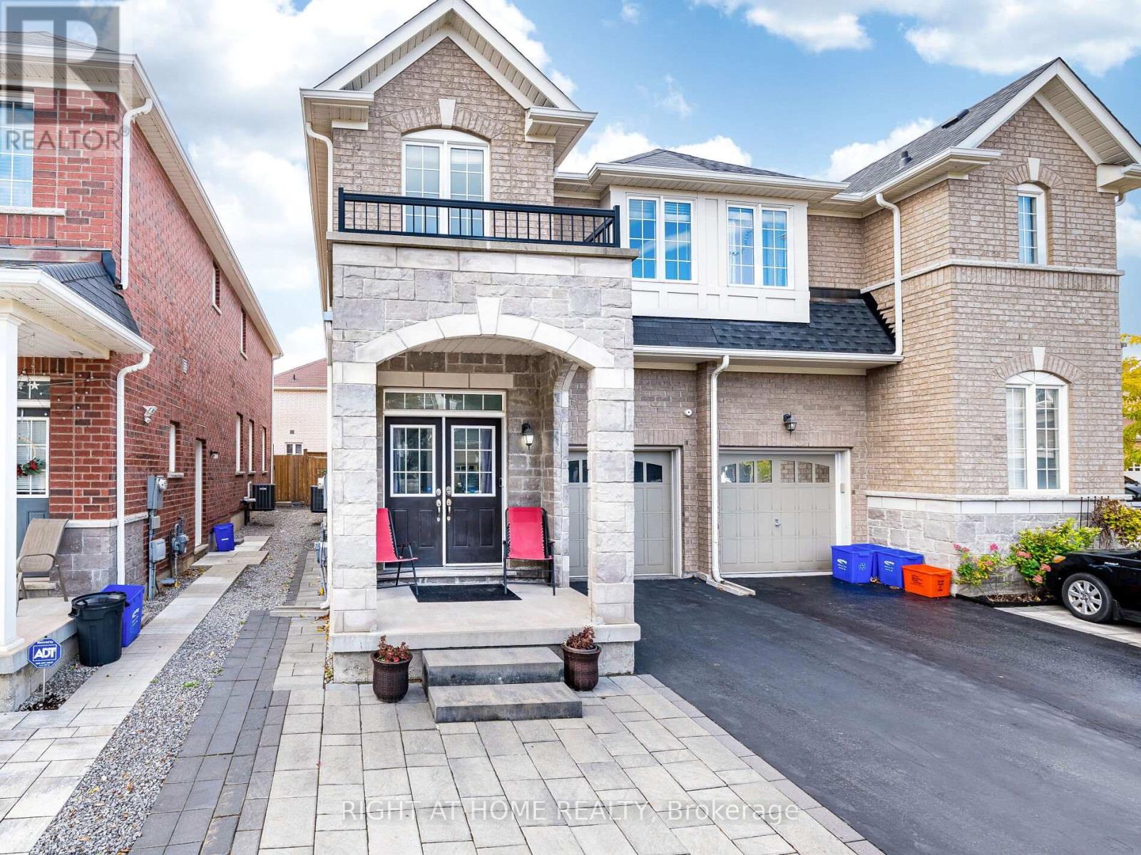 1302 RUDDY CRESCENT, Milton, Ontario