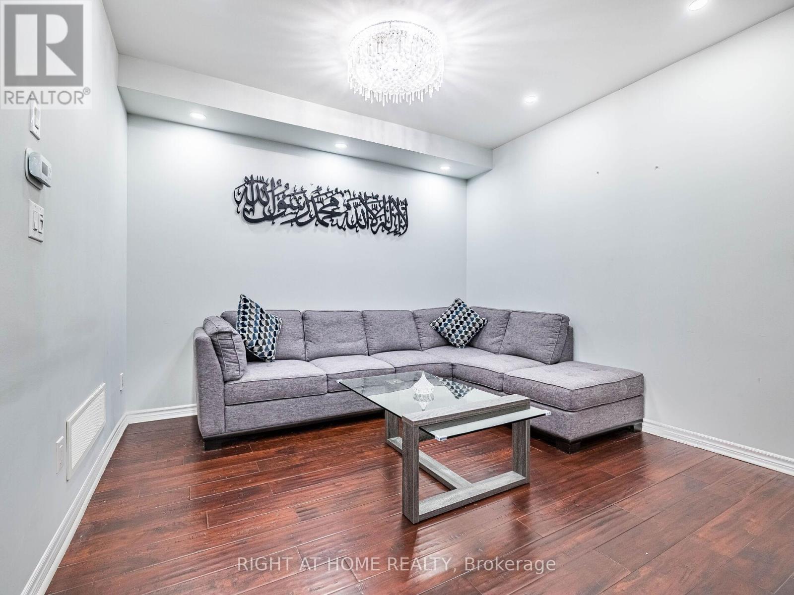 1302 Ruddy Crescent, Milton, Ontario  L9T 8M3 - Photo 20 - W12504776