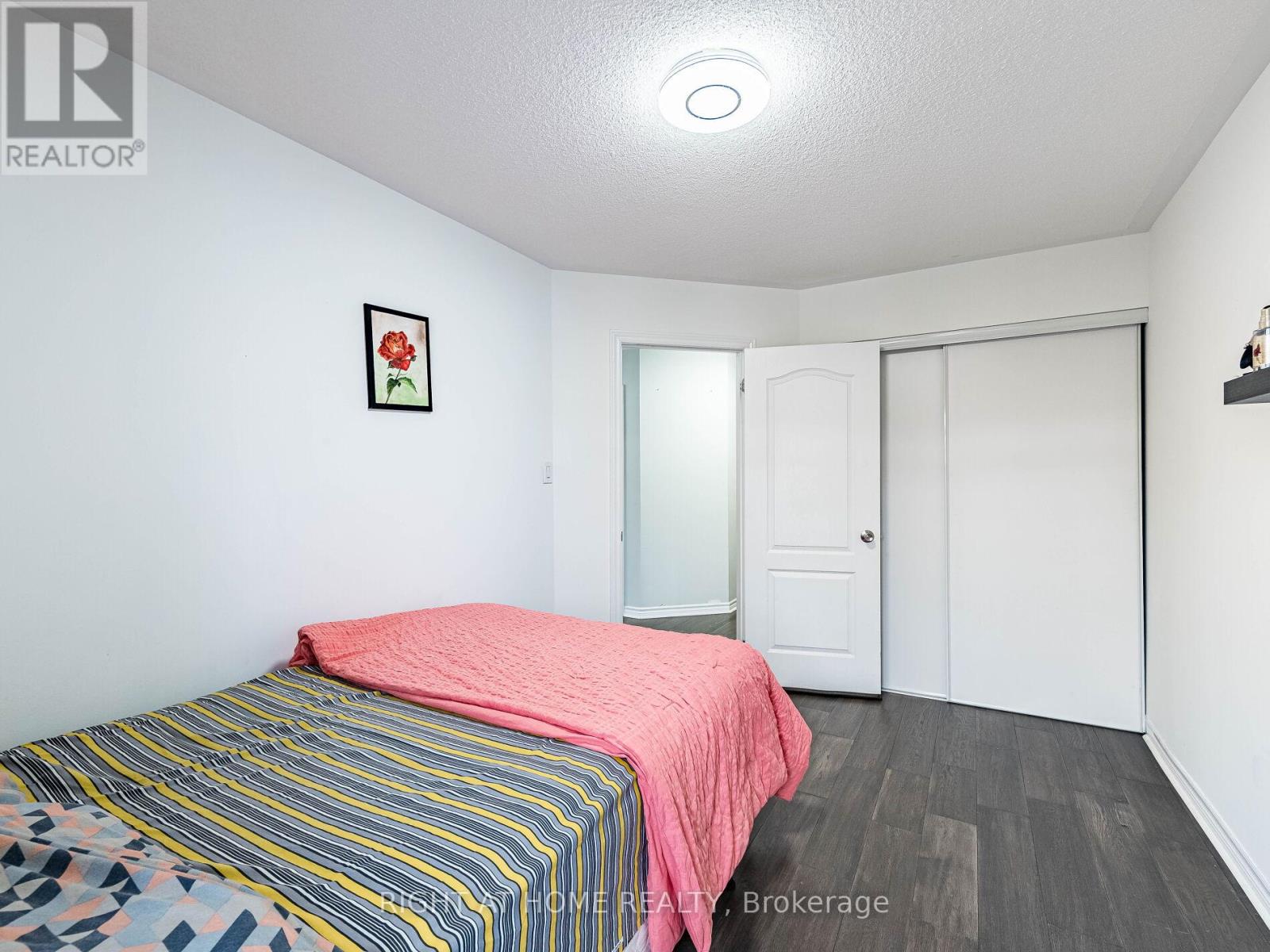 1302 Ruddy Crescent, Milton, Ontario  L9T 8M3 - Photo 33 - W12504776