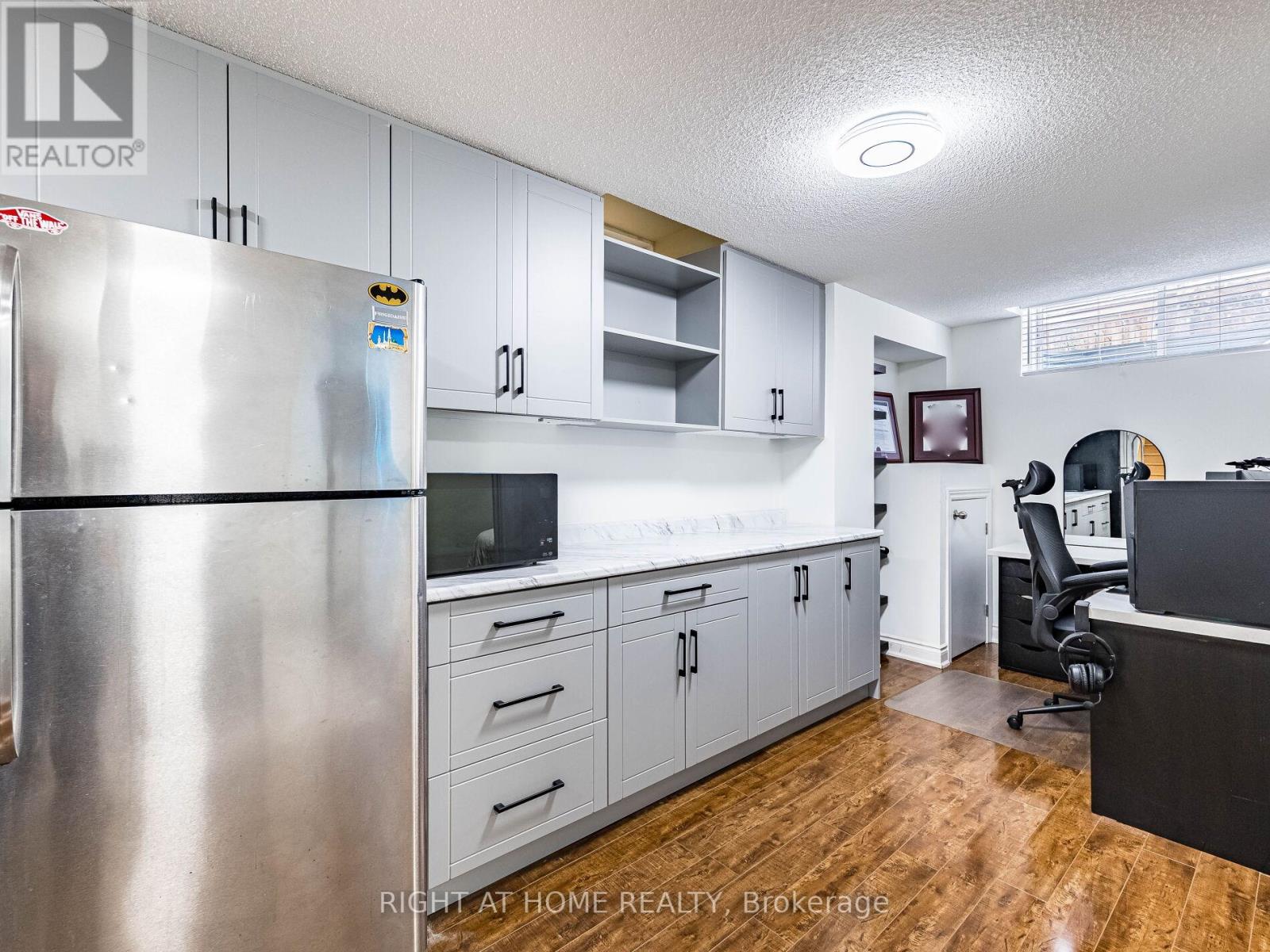 1302 Ruddy Crescent, Milton, Ontario  L9T 8M3 - Photo 40 - W12504776