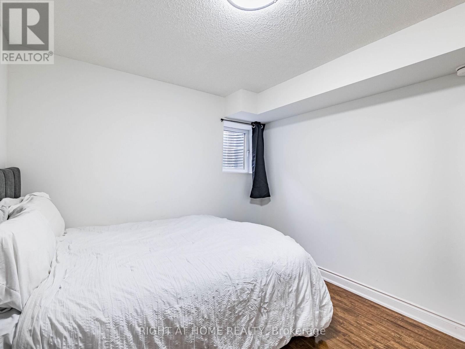 1302 Ruddy Crescent, Milton, Ontario  L9T 8M3 - Photo 42 - W12504776