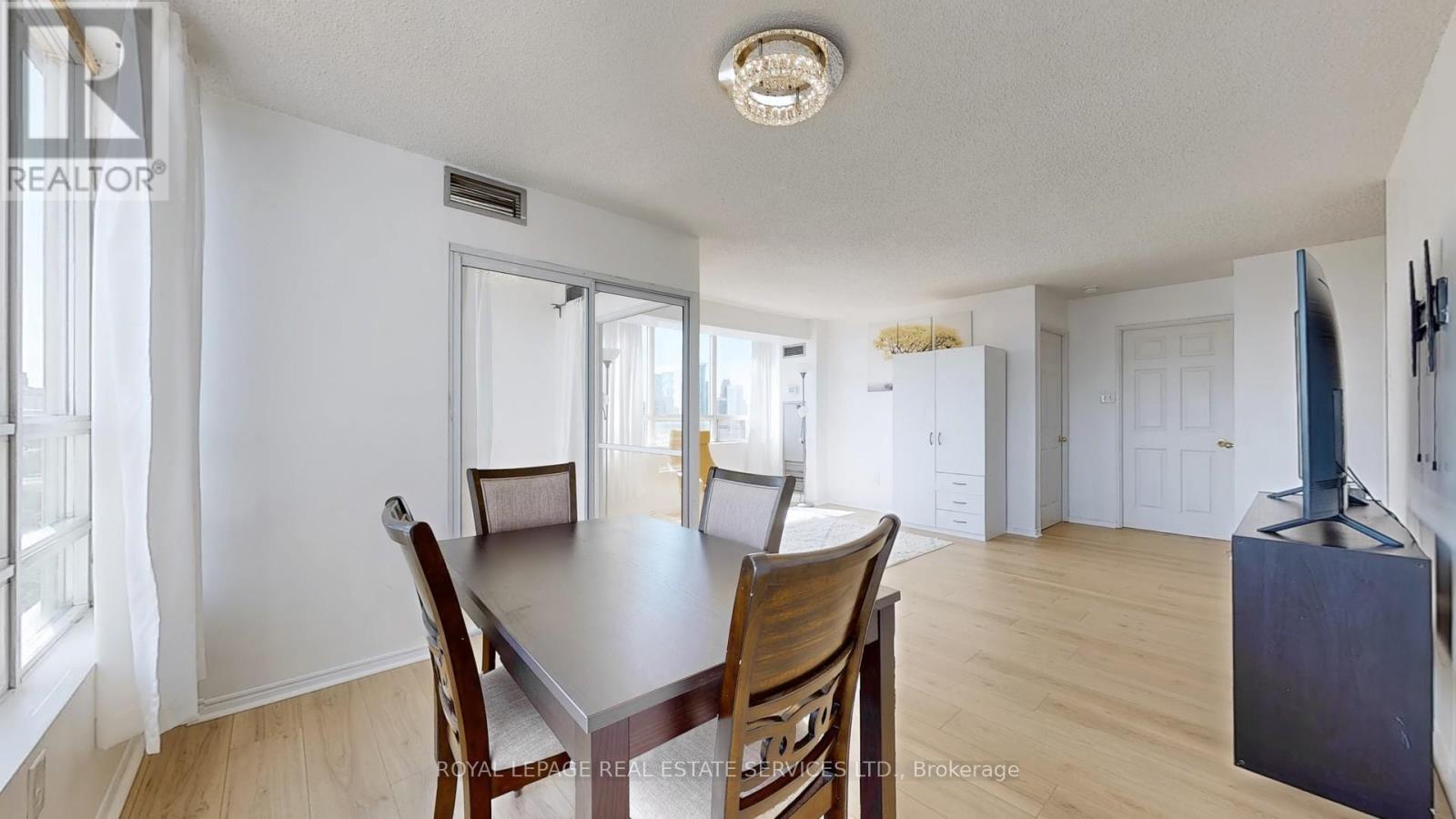 1111 - 50 Kingsbridge Garden, Mississauga, Ontario  L5R 1Y2 - Photo 15 - W12504794