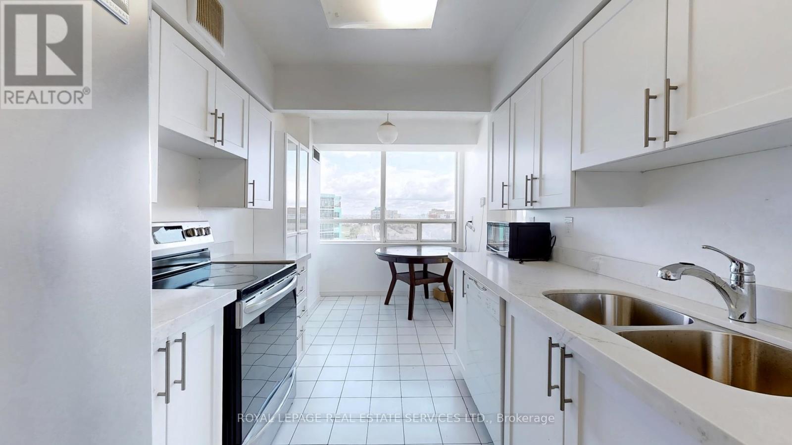 1111 - 50 Kingsbridge Garden, Mississauga, Ontario  L5R 1Y2 - Photo 20 - W12504794