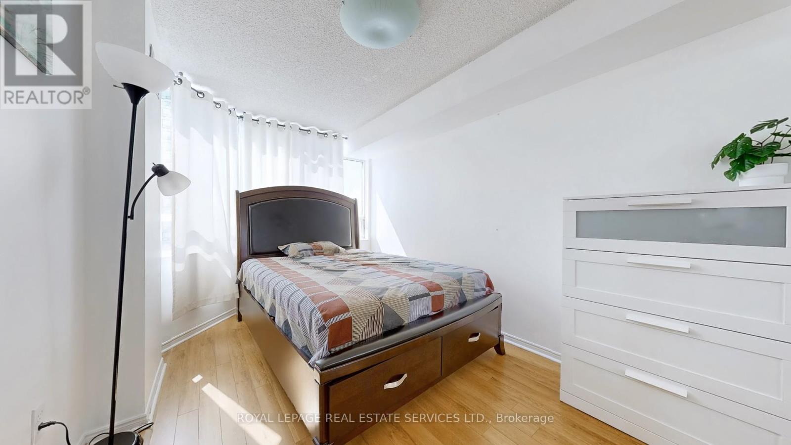 1111 - 50 Kingsbridge Garden, Mississauga, Ontario  L5R 1Y2 - Photo 33 - W12504794