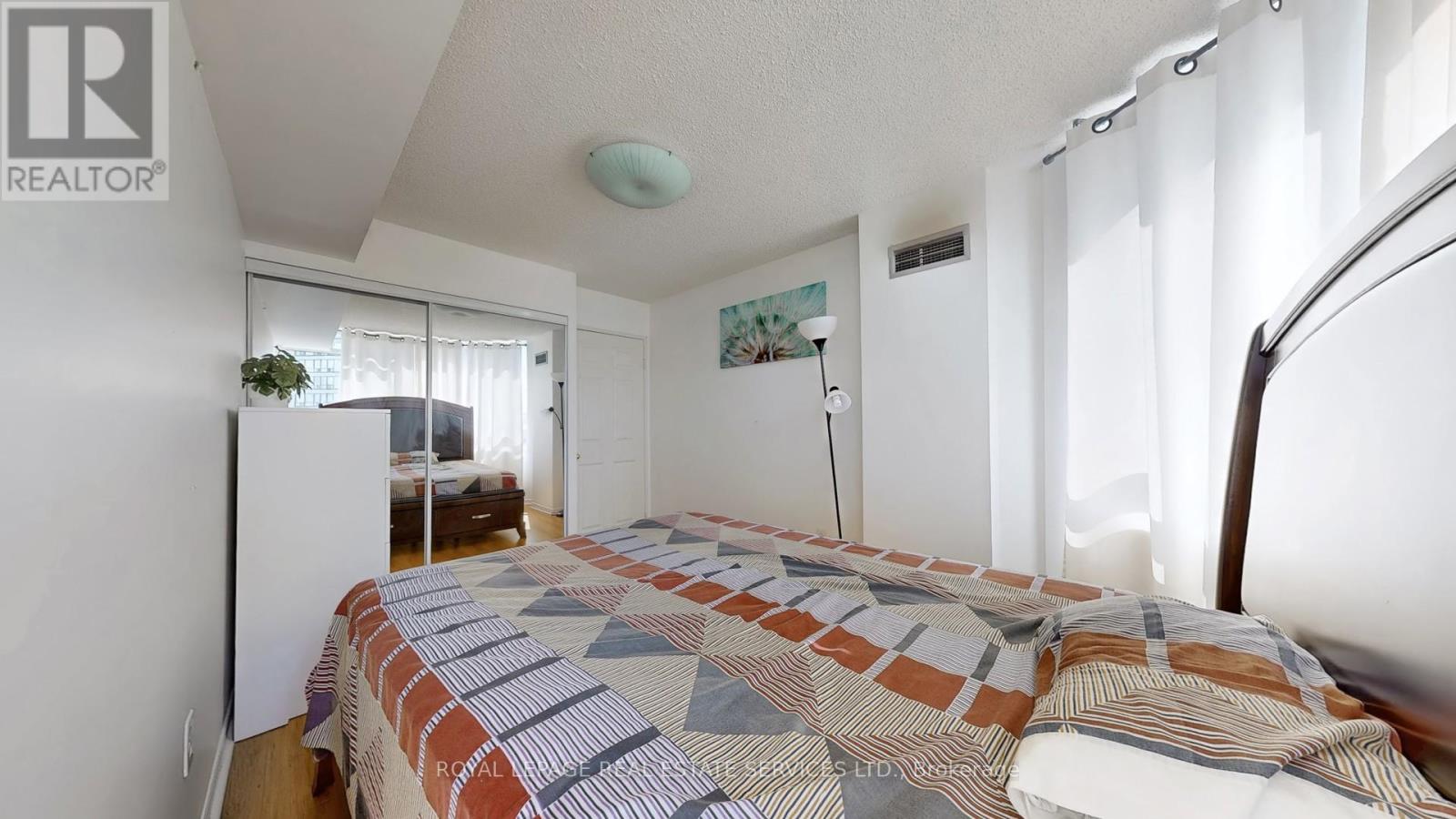 1111 - 50 Kingsbridge Garden, Mississauga, Ontario  L5R 1Y2 - Photo 35 - W12504794