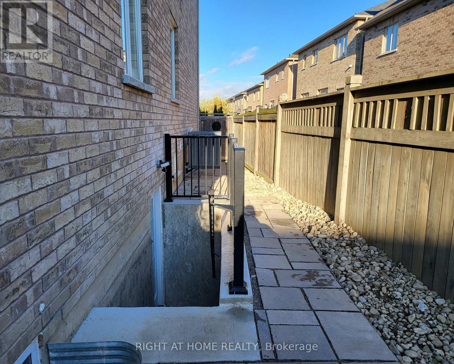 Bsmnt - 5457 Meadowcrest Avenue, Mississauga, Ontario  L5M 0V7 - Photo 4 - W12504820