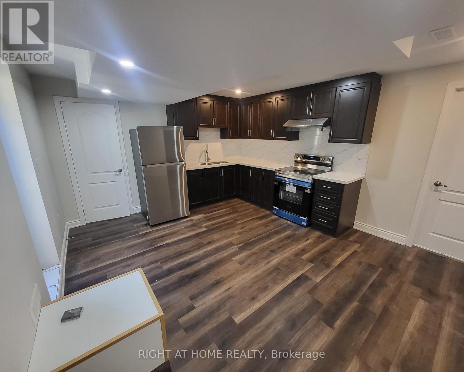 Bsmnt - 5457 Meadowcrest Avenue, Mississauga, Ontario  L5M 0V7 - Photo 7 - W12504820