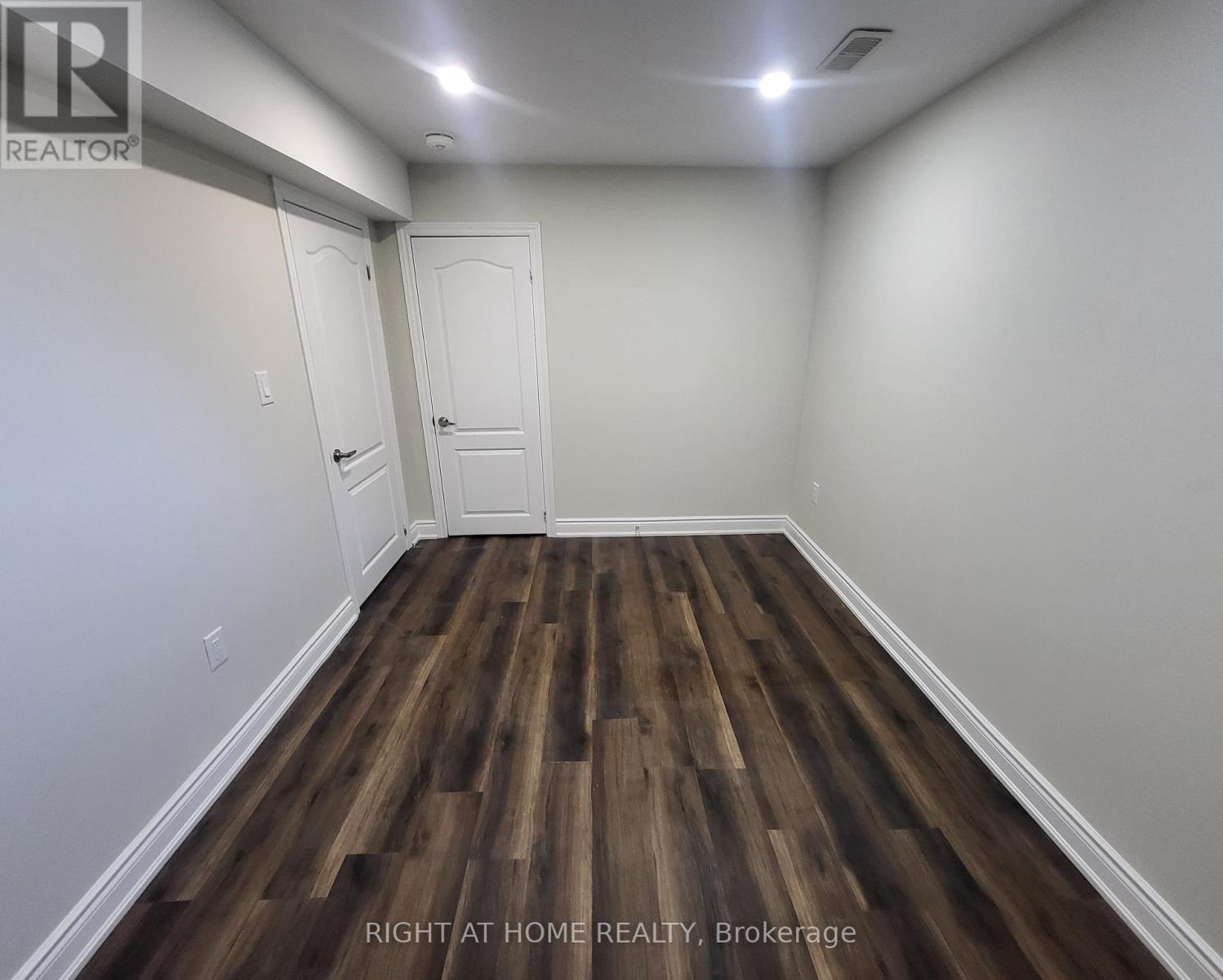 Bsmnt - 5457 Meadowcrest Avenue, Mississauga, Ontario  L5M 0V7 - Photo 8 - W12504820