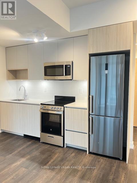 821 - 801 The Queensway, Toronto, Ontario  M8Z 6A8 - Photo 4 - W12504842