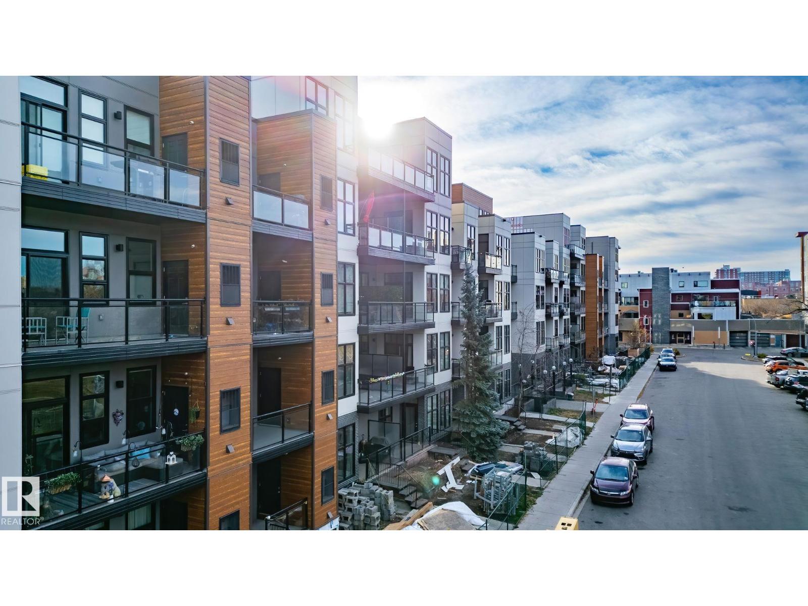 #100 10531 117 St Nw, Edmonton, Alberta  T5H 0A8 - Photo 1 - E4464576