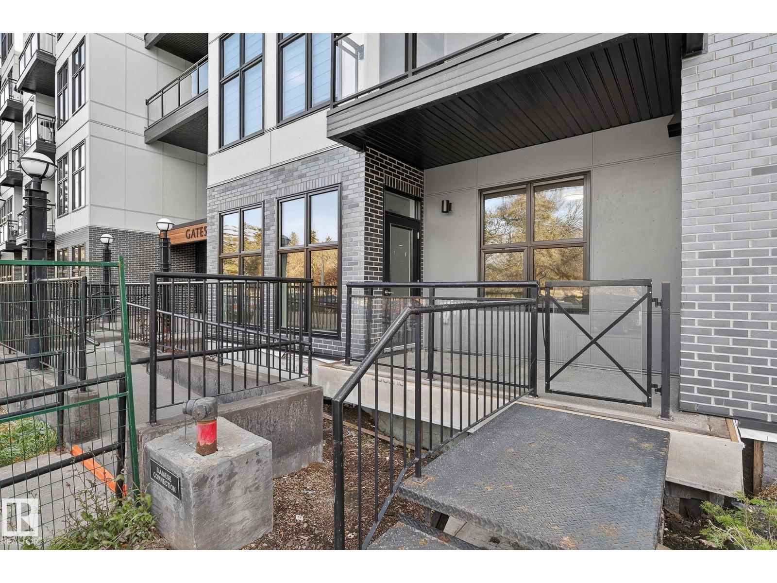 #100 10531 117 St Nw, Edmonton, Alberta  T5H 0A8 - Photo 3 - E4464576