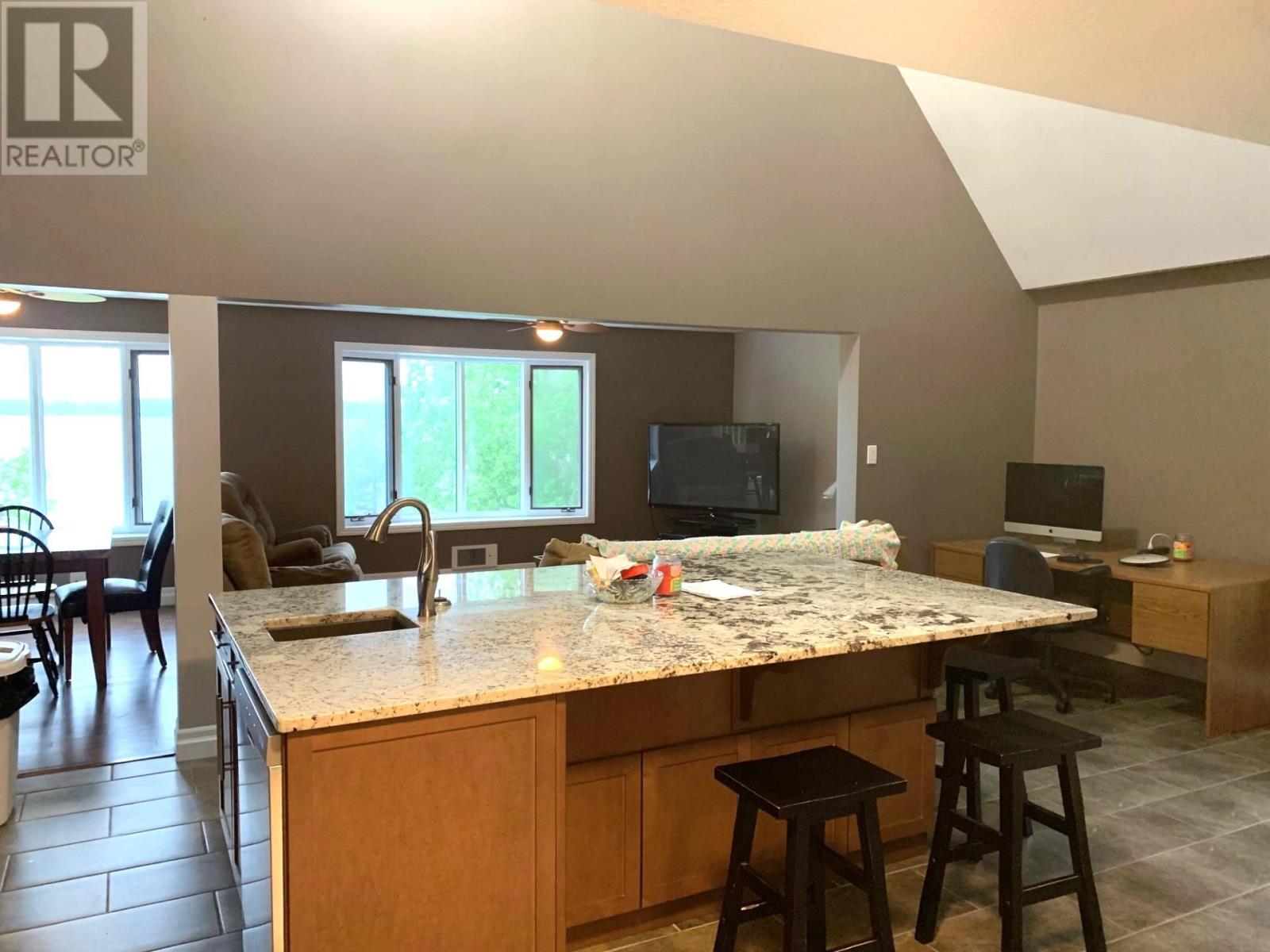 38 Mcphail Drive, Rural Thunder Bay, Ontario  P0T 1M0 - Photo 11 - TB251806