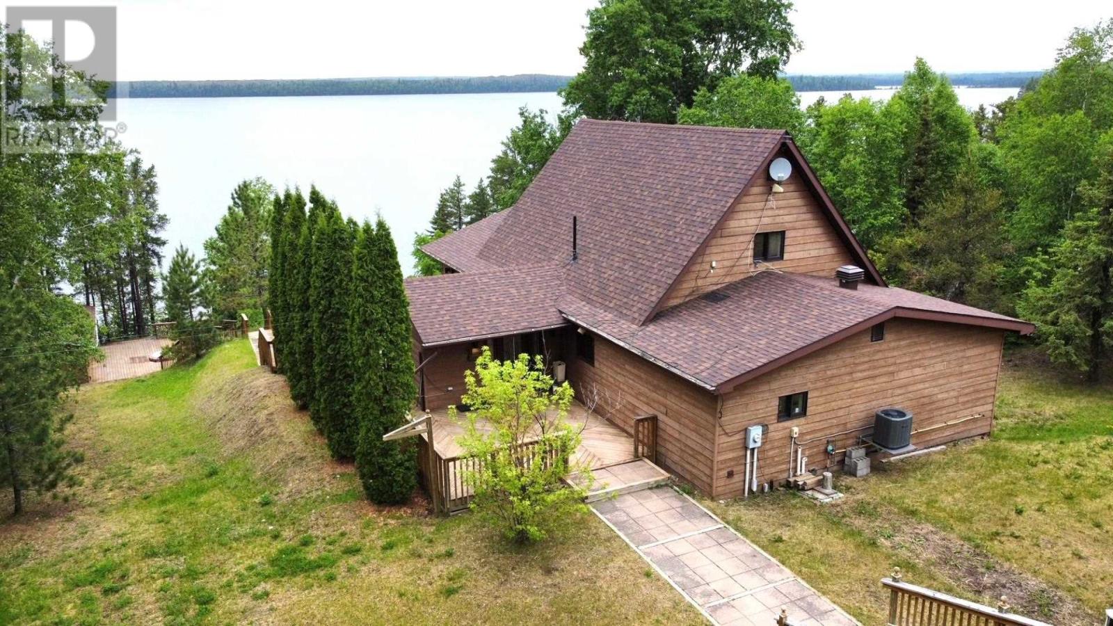 38 Mcphail Drive, Rural Thunder Bay, Ontario  P0T 1M0 - Photo 3 - TB251806