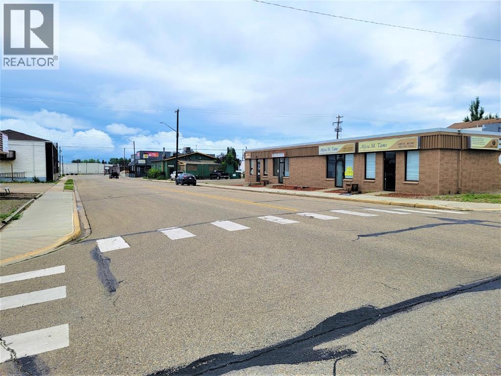 4812 51 Avenue W, Innisfail, Alberta