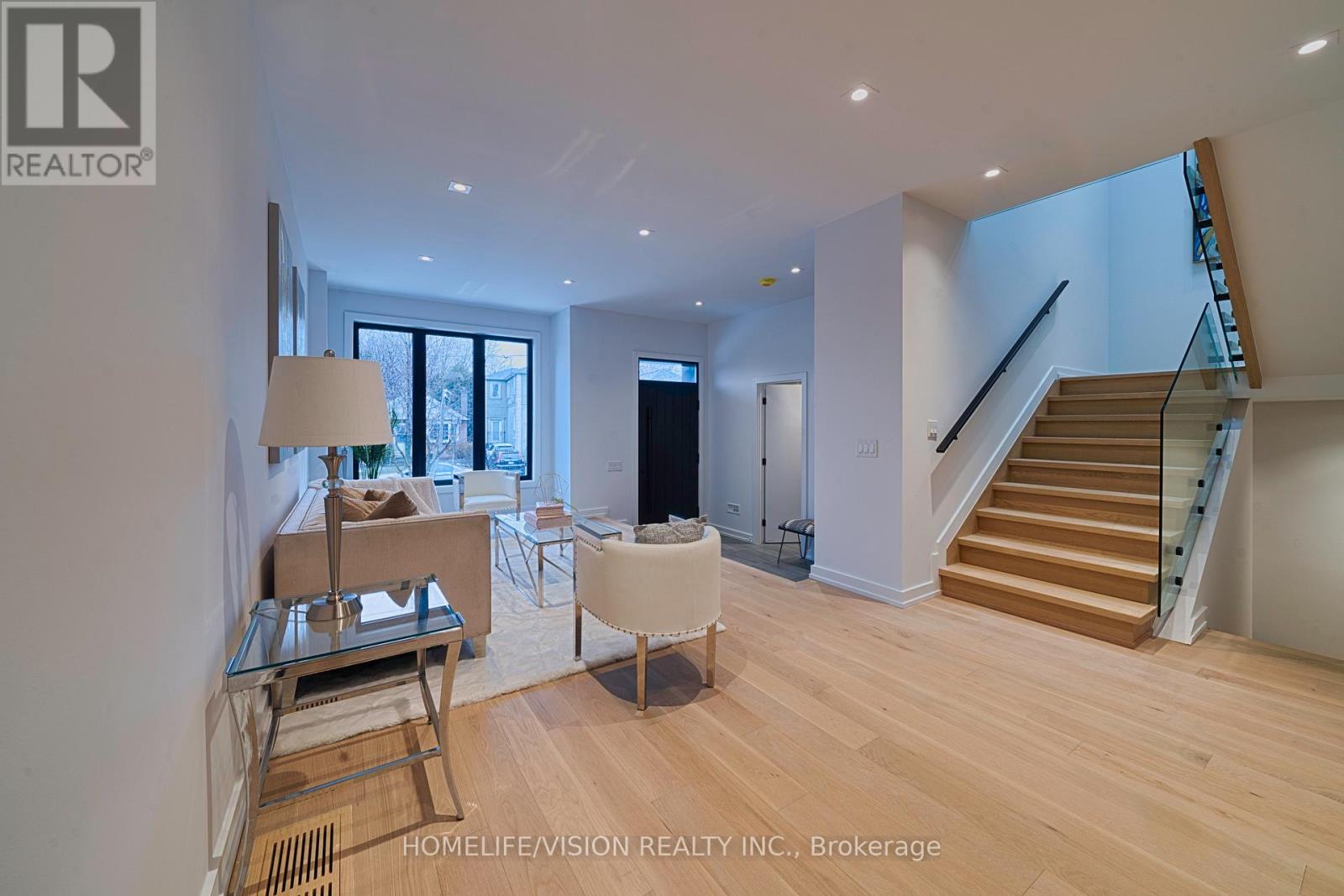 44 Doris Drive, Toronto, Ontario  M4B 3C9 - Photo 10 - E12472725