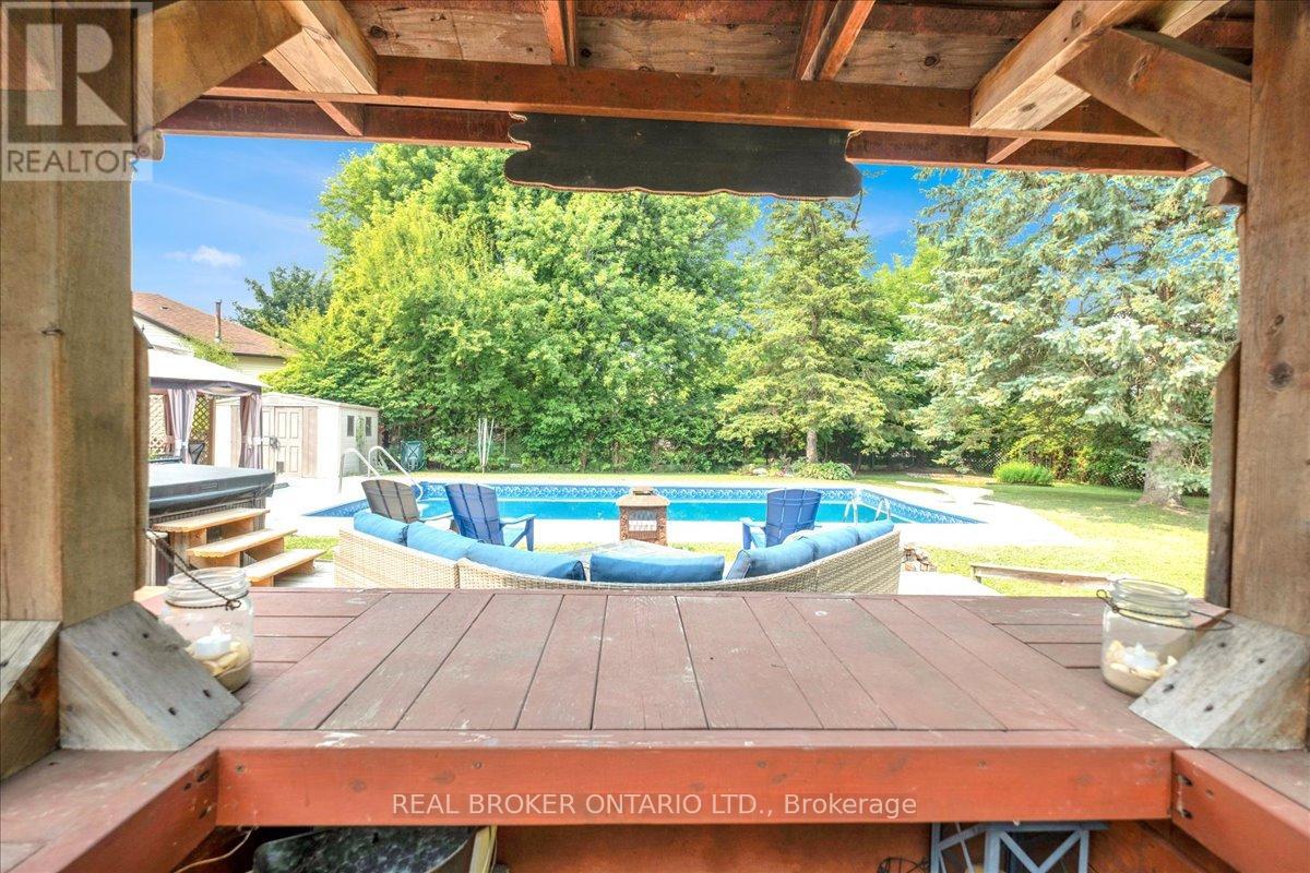 51 Southglen Road, Brantford, Ontario  N3R 6Z9 - Photo 41 - X12504600