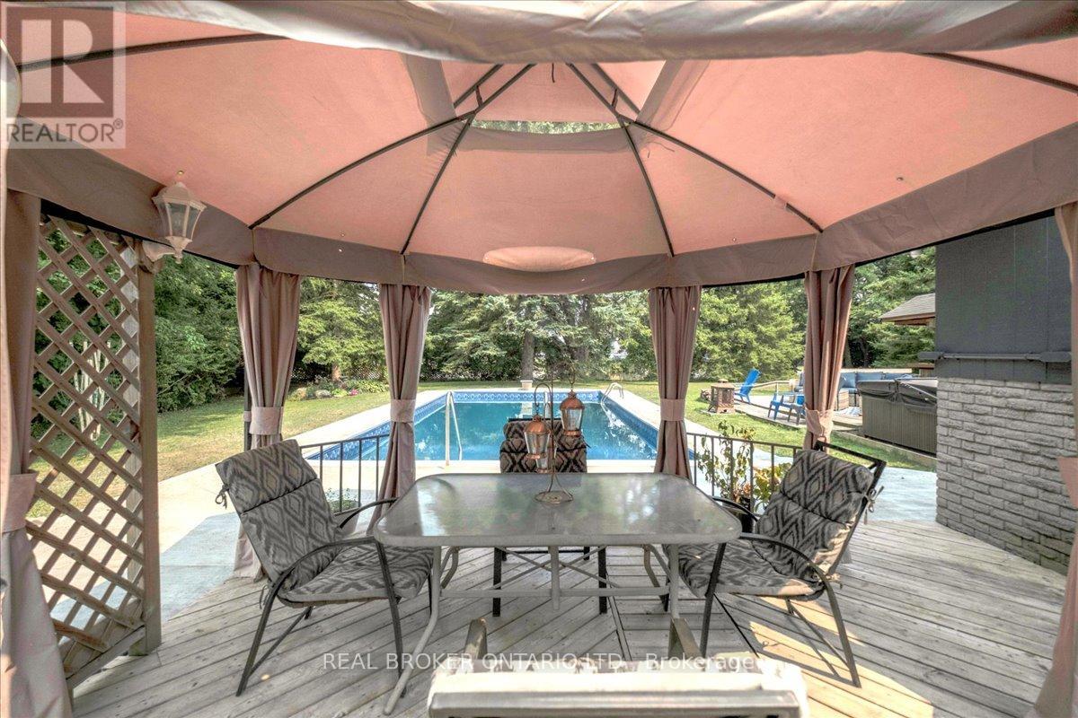 51 Southglen Road, Brantford, Ontario  N3R 6Z9 - Photo 44 - X12504600