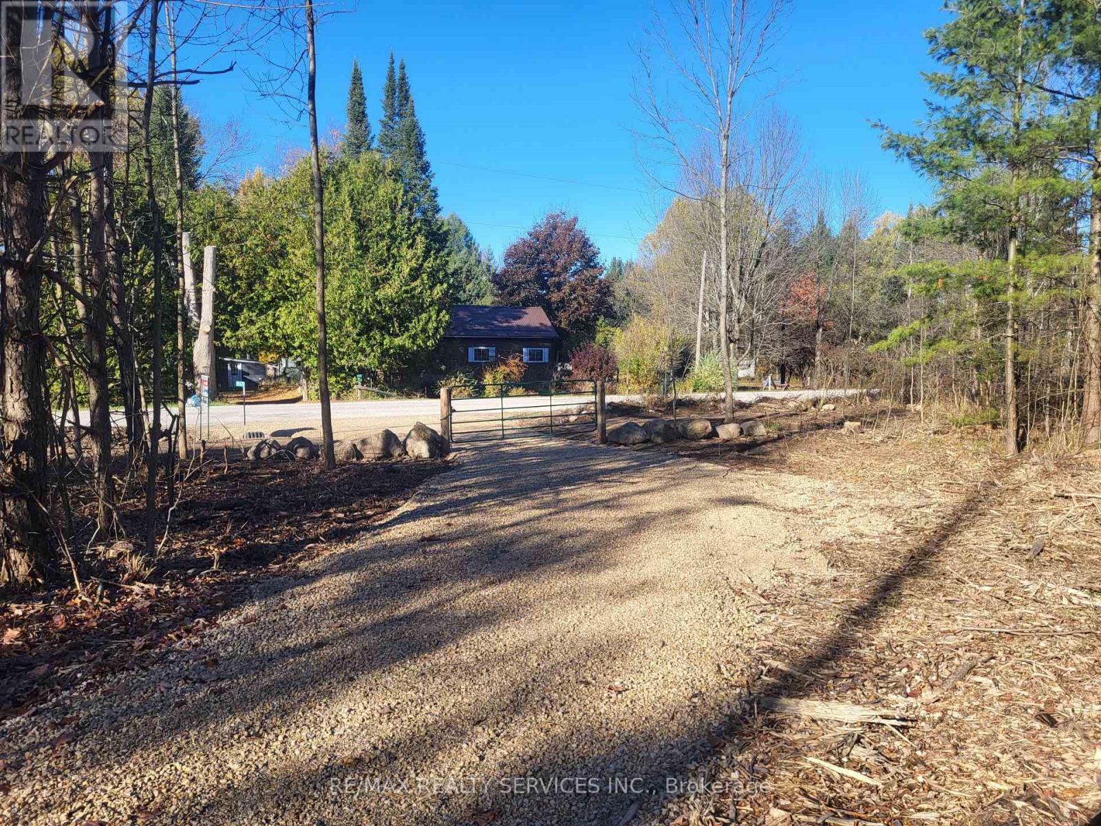 395421 Concession 2 Road, Chatsworth, Ontario  N0H 2V0 - Photo 5 - X12504880