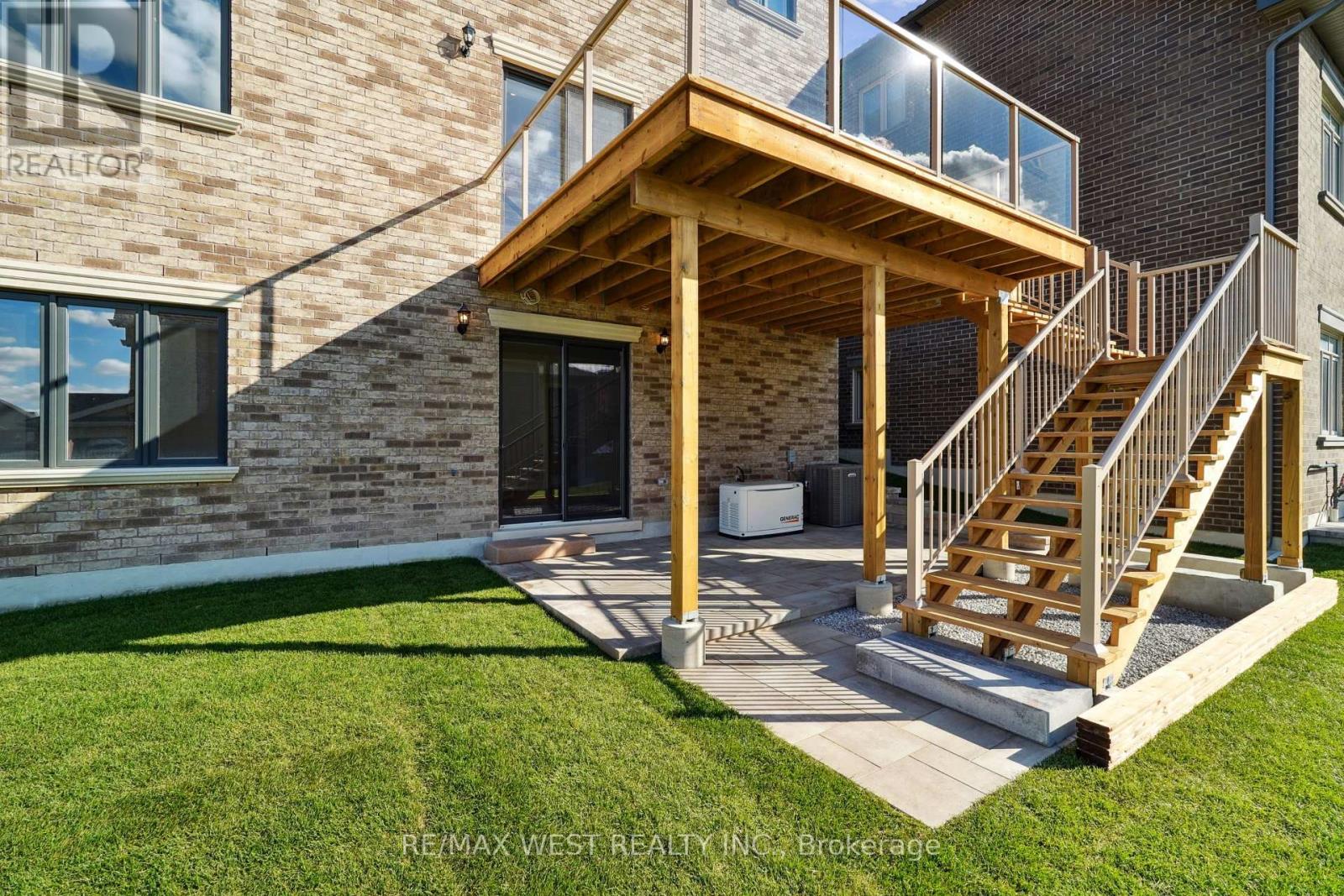 29 W Dykie Court, Bradford West Gwillimbury (Bradford), Ontario  L3Z 0Y1 - Photo 32 - N12504628