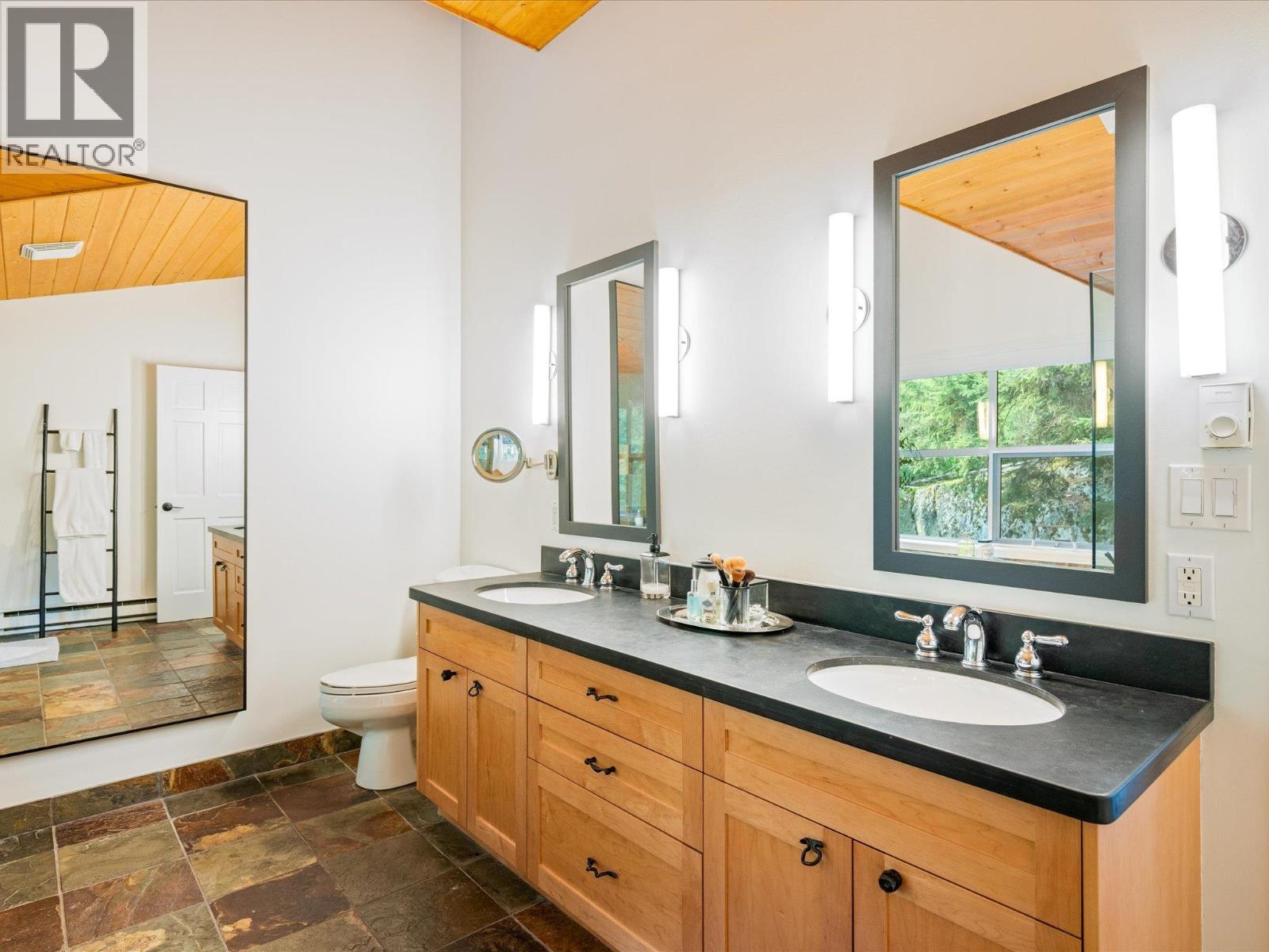 2219 Aspen Drive, Whistler, British Columbia  V8E 0A6 - Photo 28 - R3064158