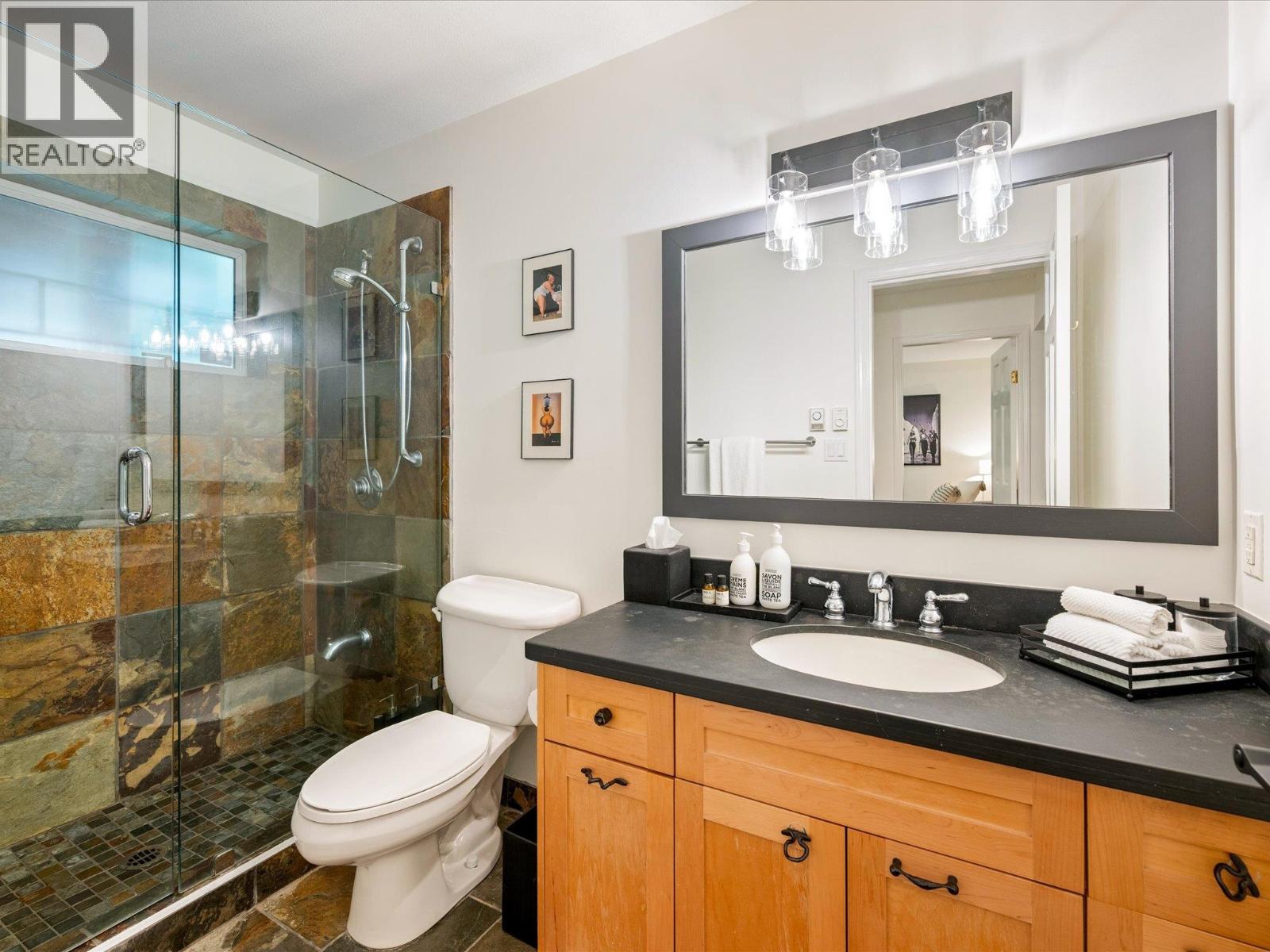 2219 Aspen Drive, Whistler, British Columbia  V8E 0A6 - Photo 33 - R3064158