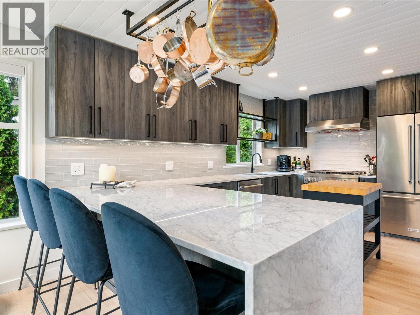 2219 Aspen Drive, Whistler, British Columbia  V8E 0A6 - Photo 8 - R3064158