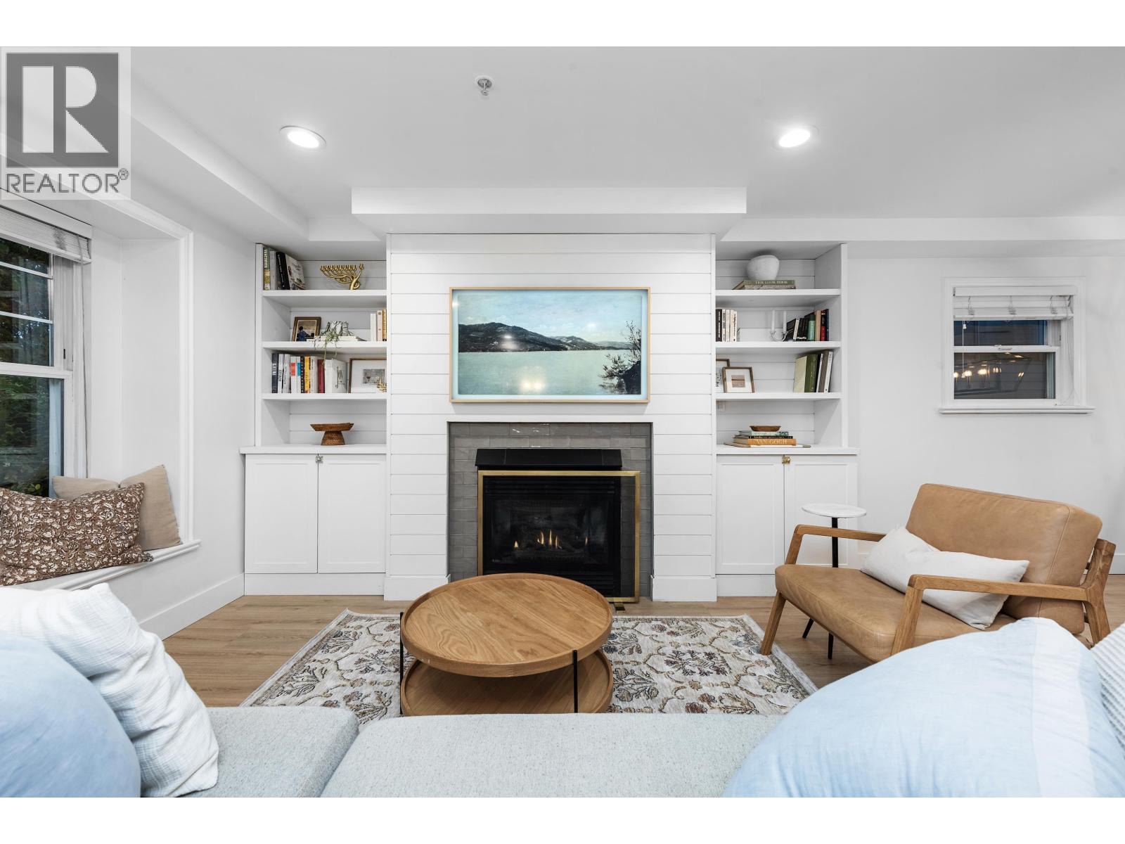 2888 Glen Drive, Vancouver, British Columbia  V5T 4B8 - Photo 13 - R3064183