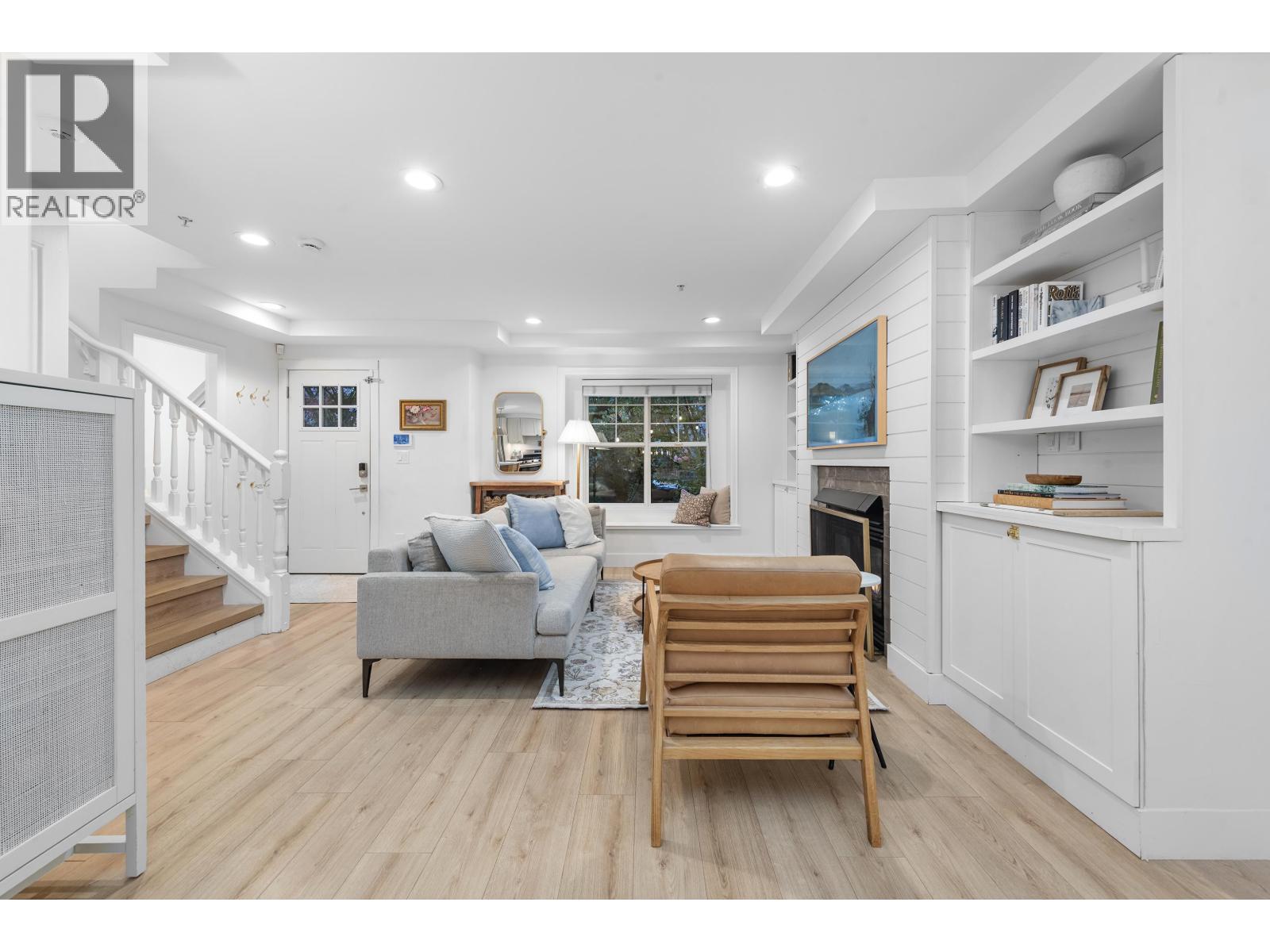 2888 Glen Drive, Vancouver, British Columbia  V5T 4B8 - Photo 15 - R3064183