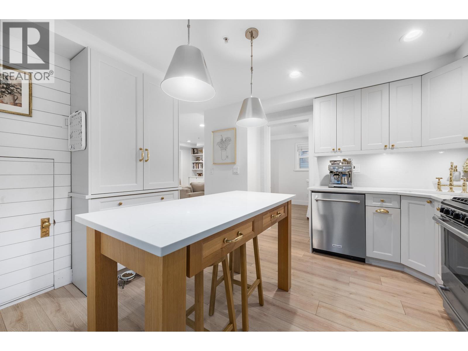 2888 Glen Drive, Vancouver, British Columbia  V5T 4B8 - Photo 17 - R3064183