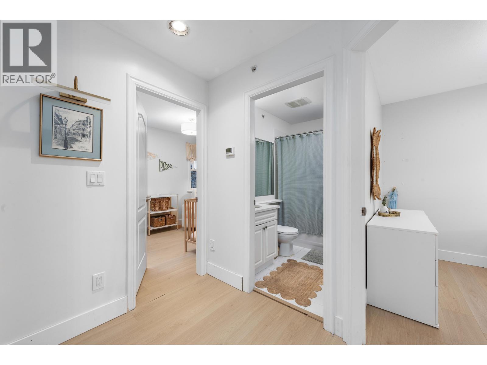 2888 Glen Drive, Vancouver, British Columbia  V5T 4B8 - Photo 36 - R3064183