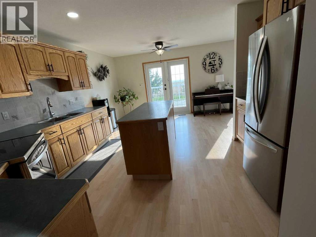 145040 Rge Rd 181, Enchant, Alberta  T0K 0V0 - Photo 14 - A2254344