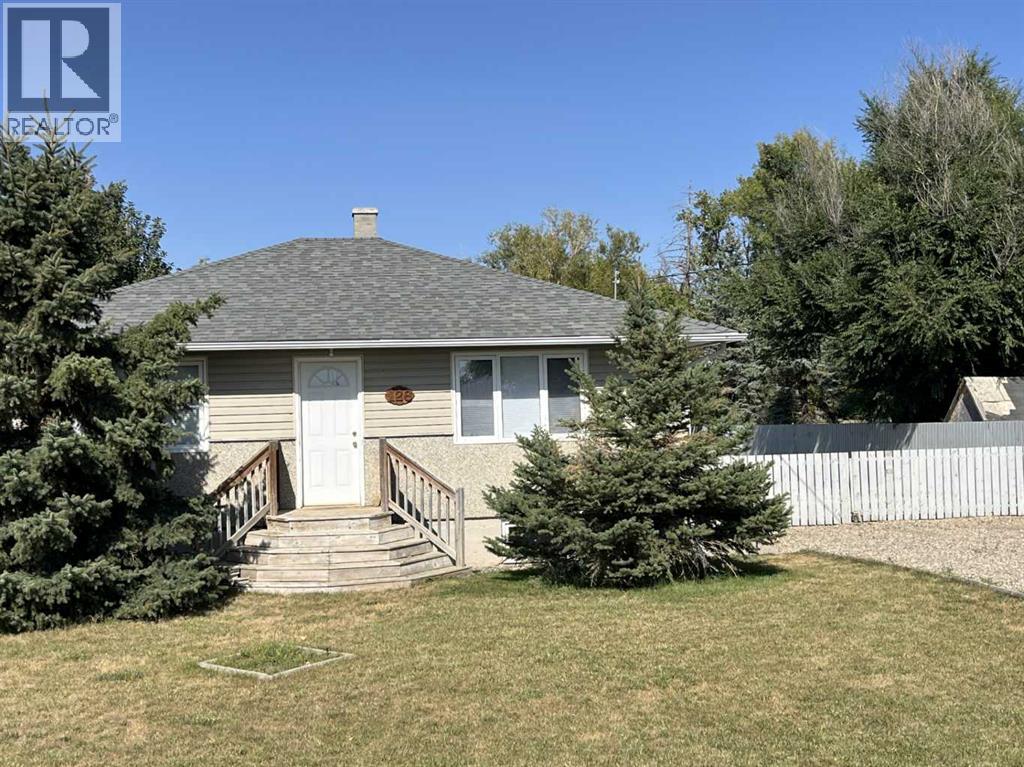 126 Harris Road, Taber, Alberta  T1G 2E4 - Photo 2 - A2258954