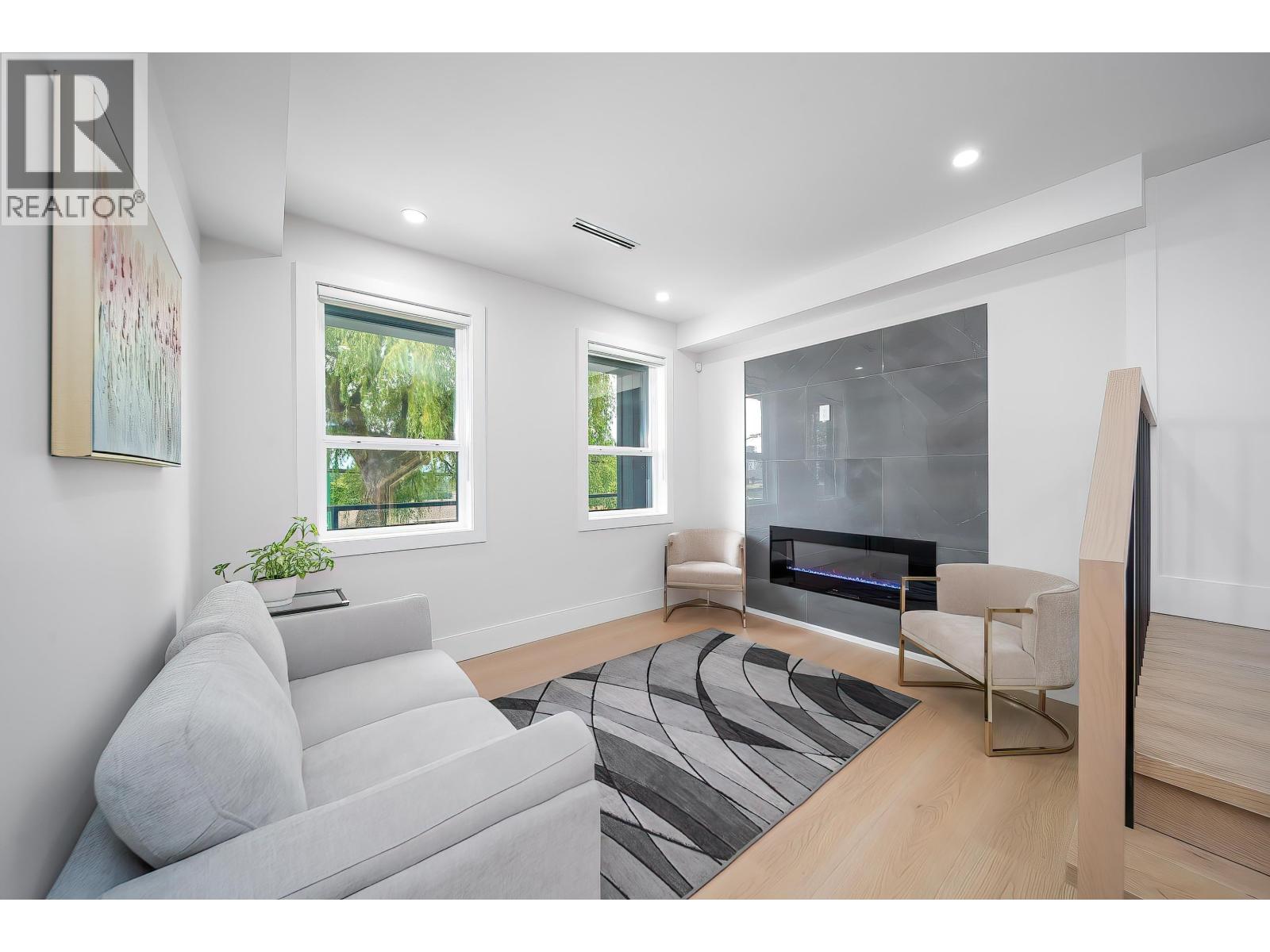 7820 Stanley Street, Burnaby, British Columbia  V5E 1V8 - Photo 3 - R3064166