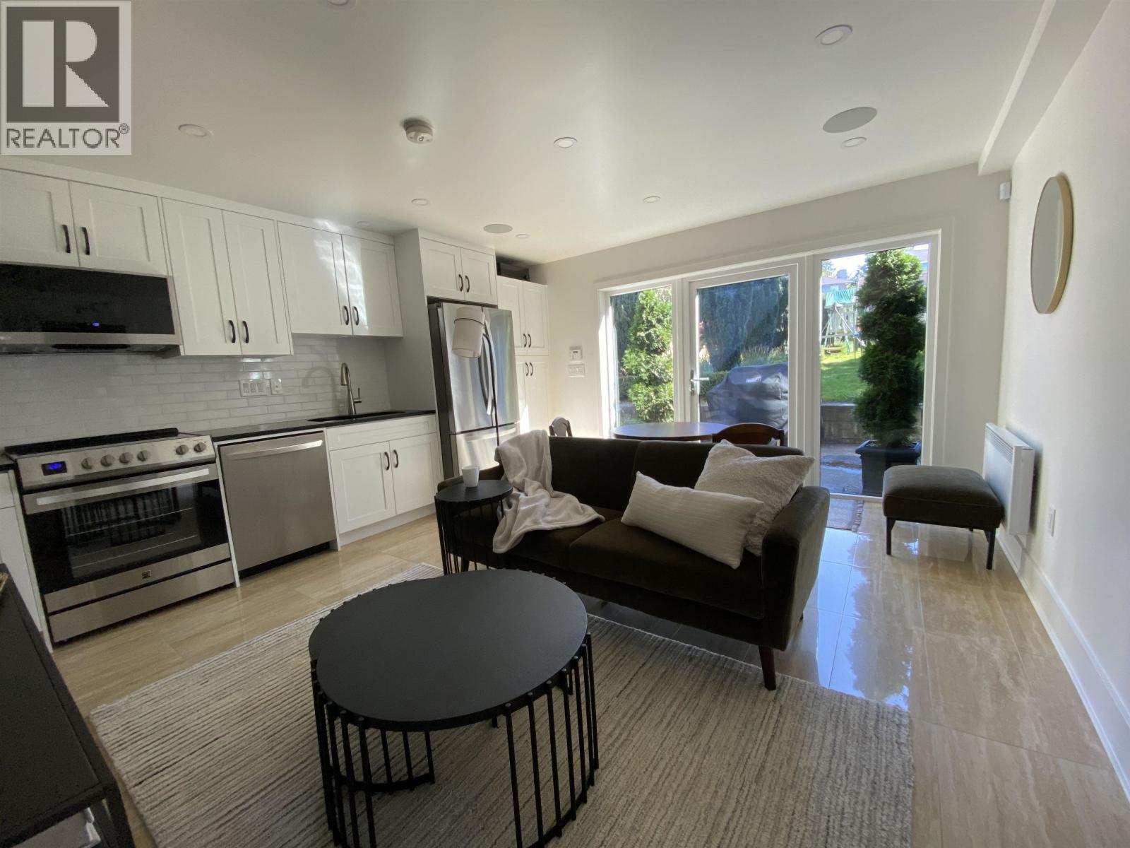 Basement Suite 7986 Rosewood Street, Burnaby, British Columbia  V5E 2H3 - Photo 2 - R3064146