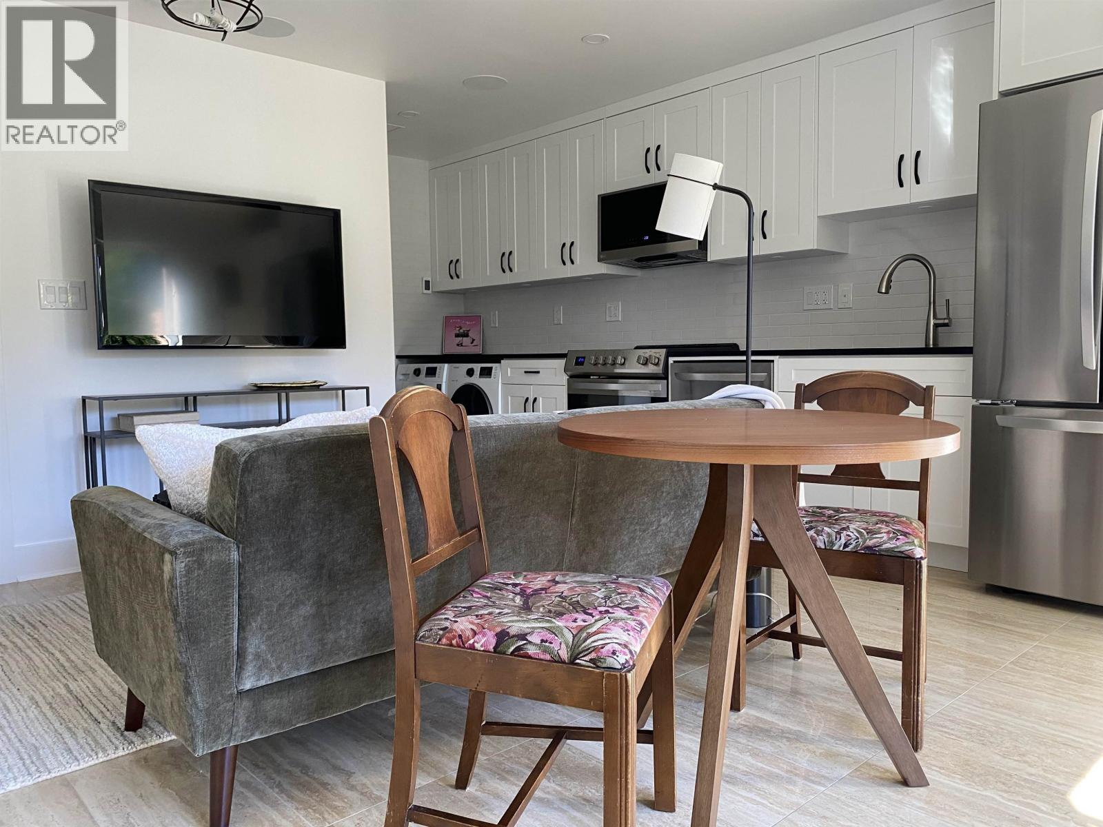 Basement Suite 7986 Rosewood Street, Burnaby, British Columbia  V5E 2H3 - Photo 4 - R3064146