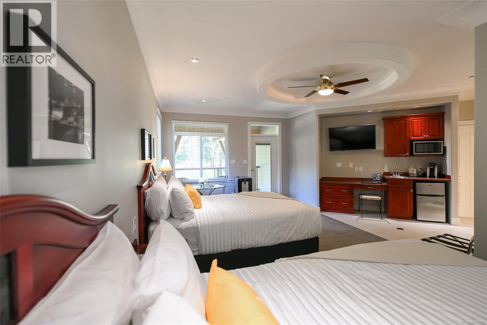 901-902B 366 Clubhouse Dr, Courtenay, British Columbia