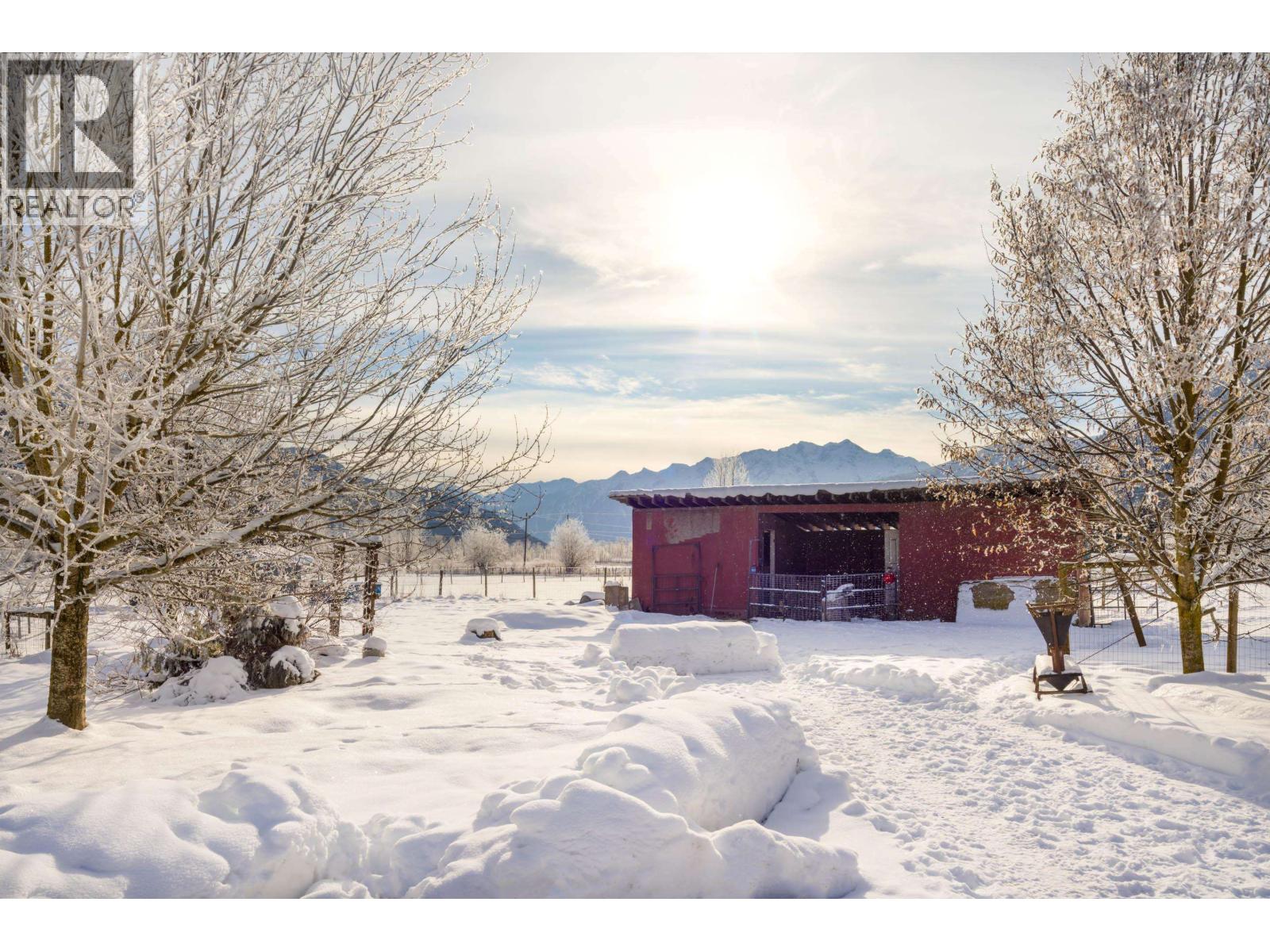 899 Erickson Road, Pemberton, British Columbia  V0N 2L2 - Photo 26 - R3045933