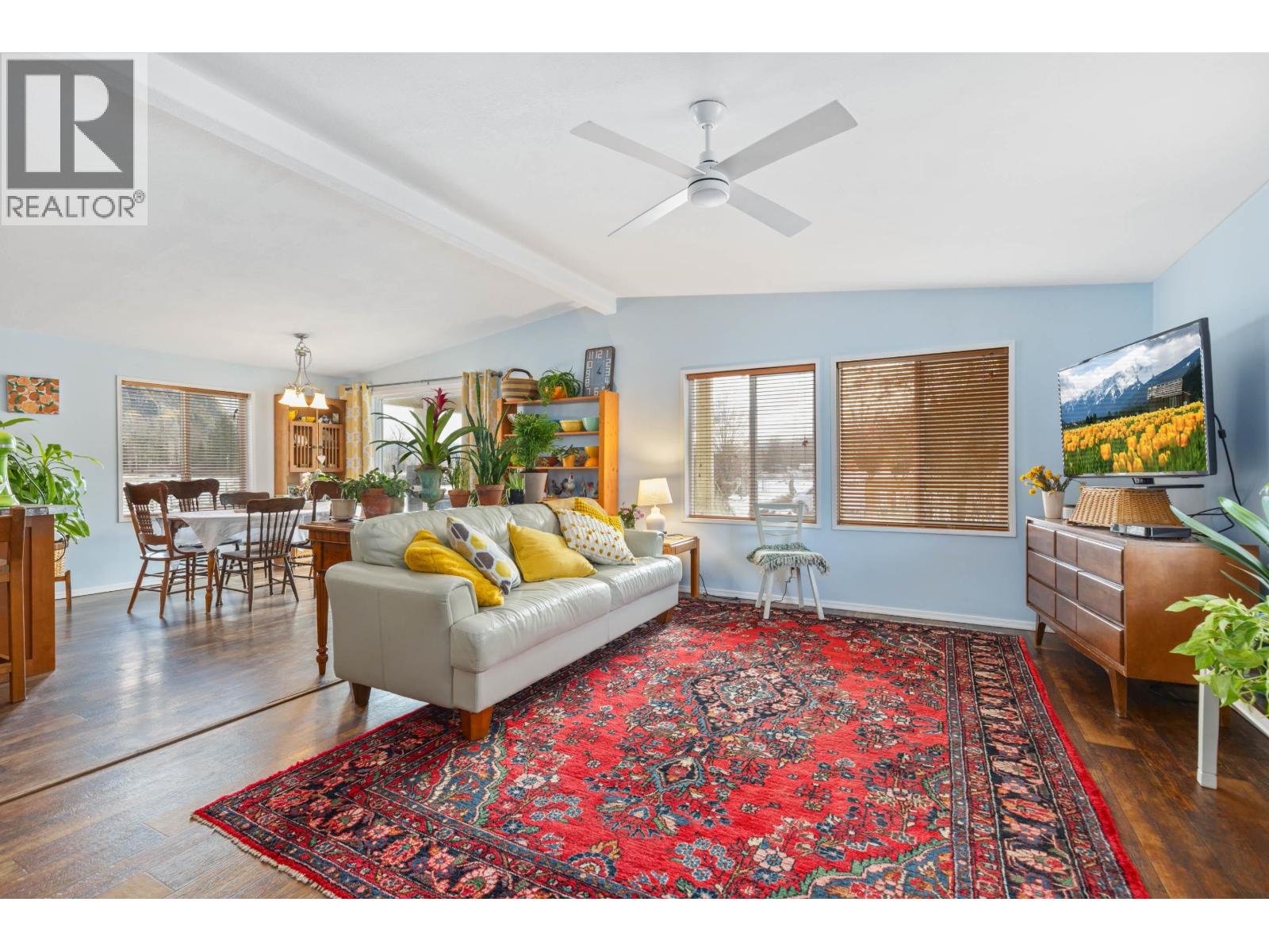 899 Erickson Road, Pemberton, British Columbia  V0N 2L2 - Photo 5 - R3045933